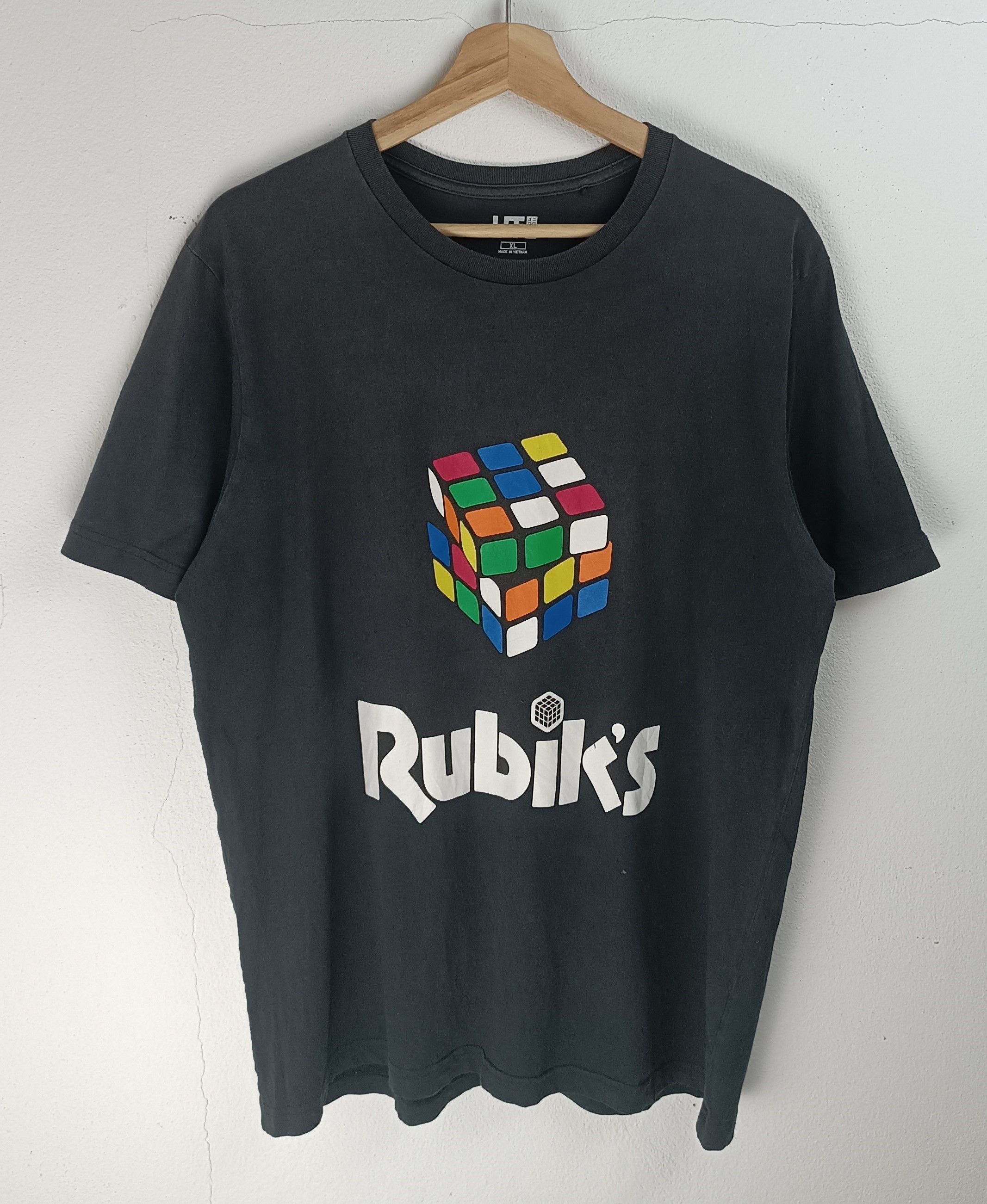 Uniqlo THRASHED FADED VINTAGE RUBIK'S RUBIK CUBE GAMES TEE Size US XL / EU 56 / 4 - 3 Thumbnail