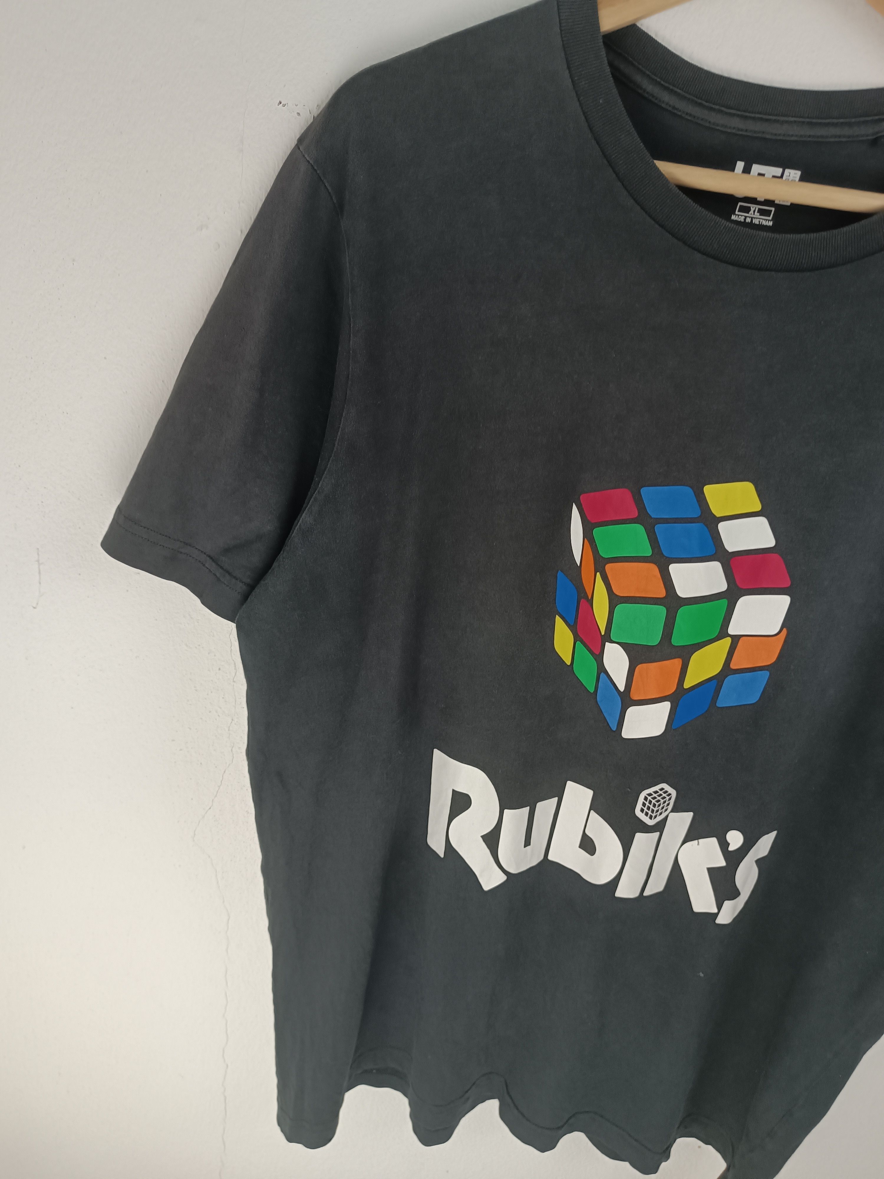 Uniqlo THRASHED FADED VINTAGE RUBIK'S RUBIK CUBE GAMES TEE Size US XL / EU 56 / 4 - 6 Thumbnail