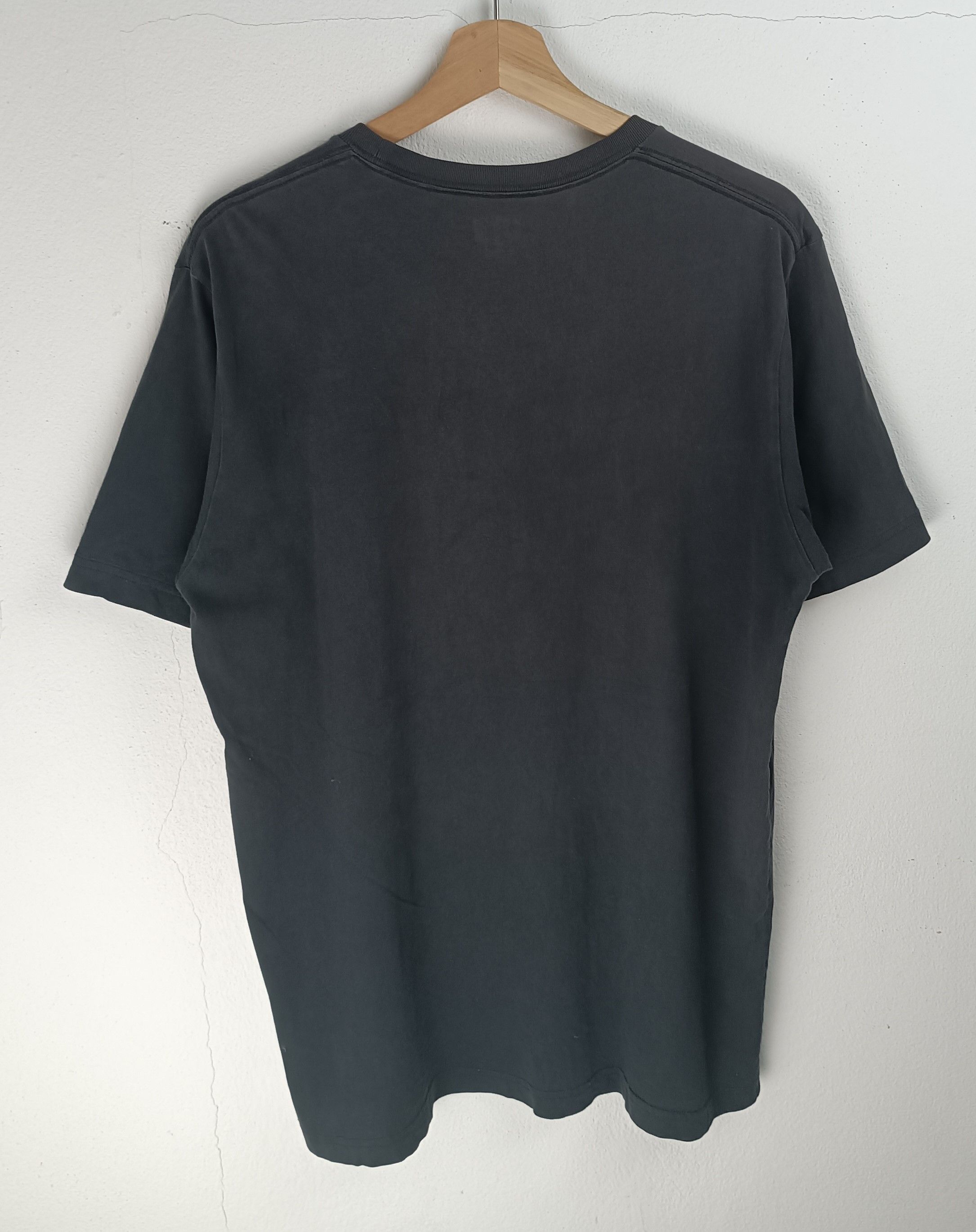 Uniqlo THRASHED FADED VINTAGE RUBIK'S RUBIK CUBE GAMES TEE Size US XL / EU 56 / 4 - 4 Thumbnail