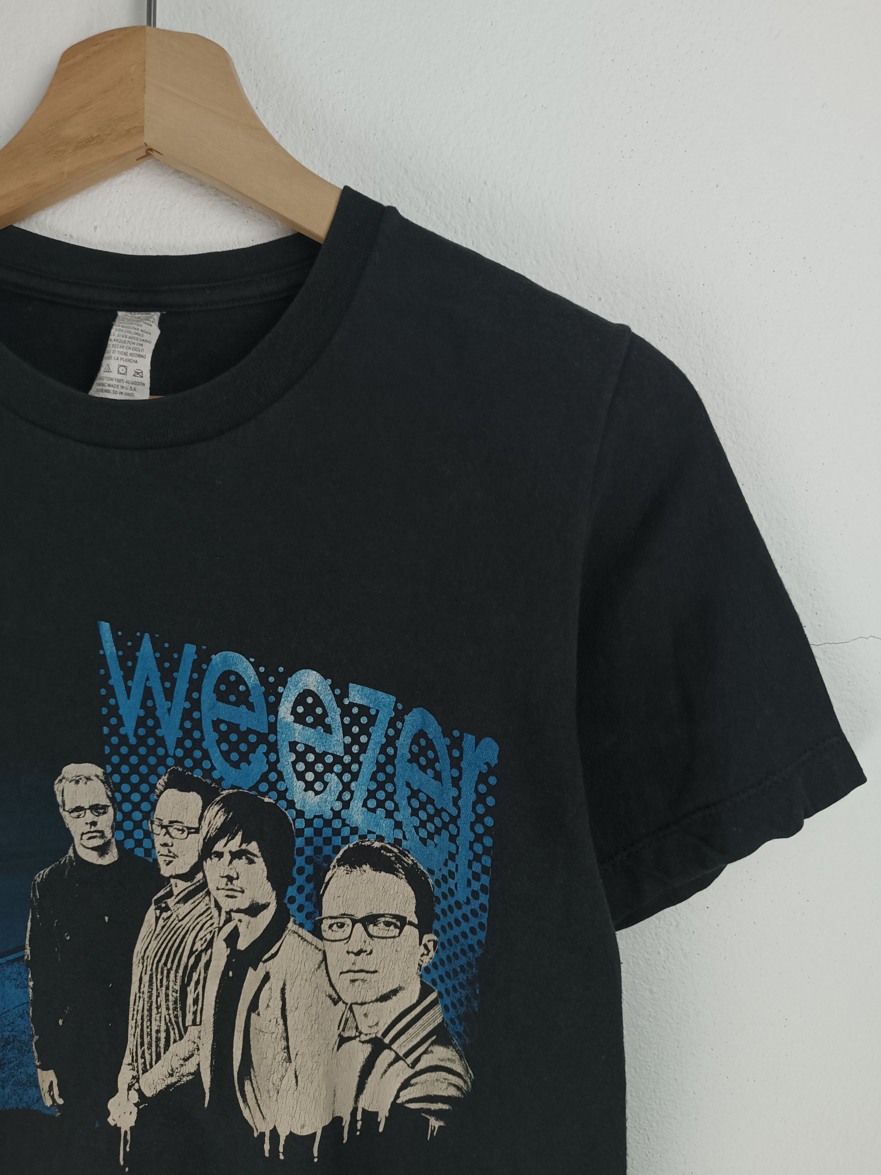Band Tees VINTAGE 2000s WEEZER (the strokes greenday radiohead) Size US S / EU 44-46 / 1 - 5 Thumbnail
