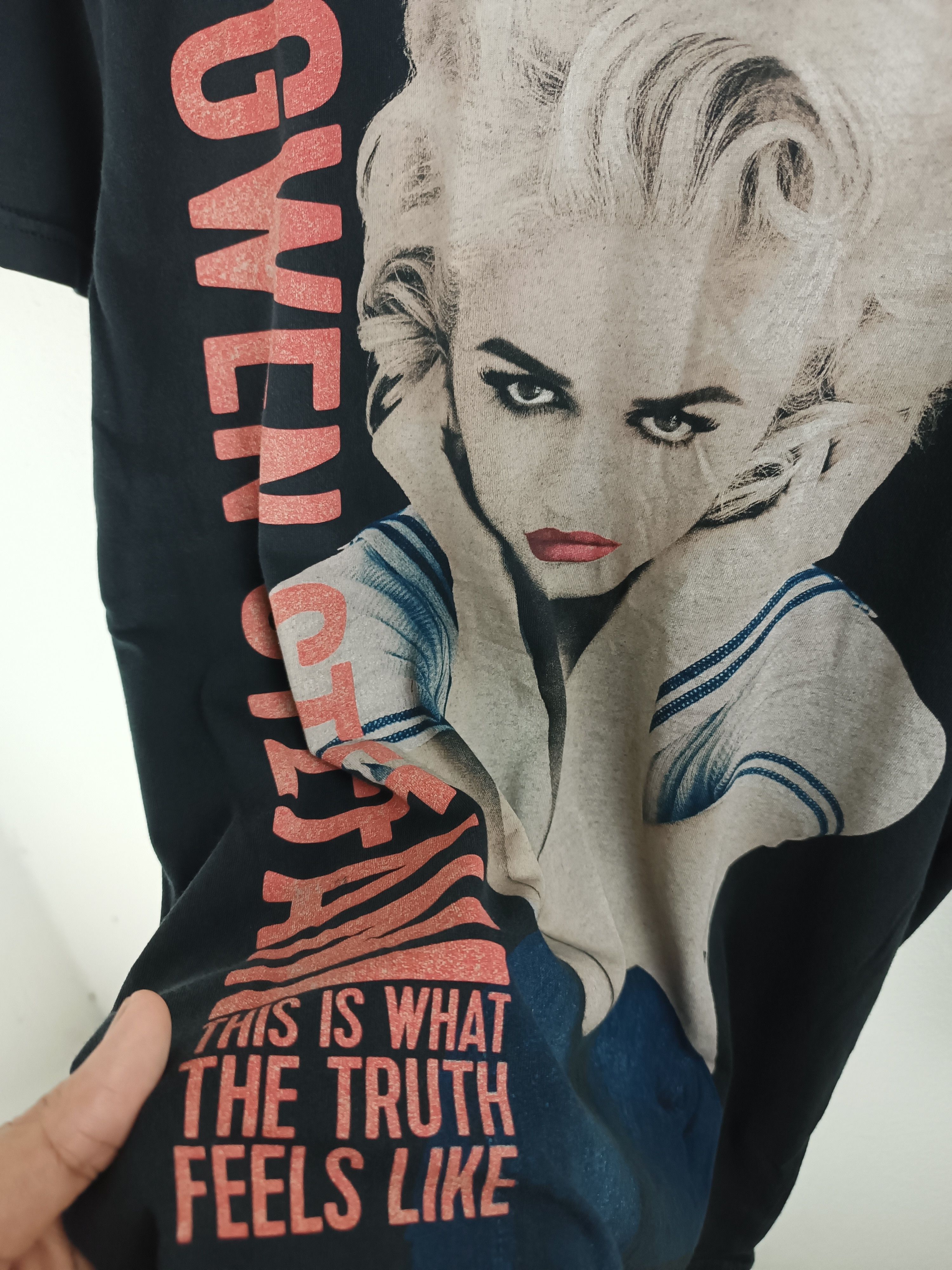 Band Tees VINTAGE '16 GWEN STEFANI TOUR TEE (no doubt) Size S / US 4 / IT 40 - 10 Thumbnail