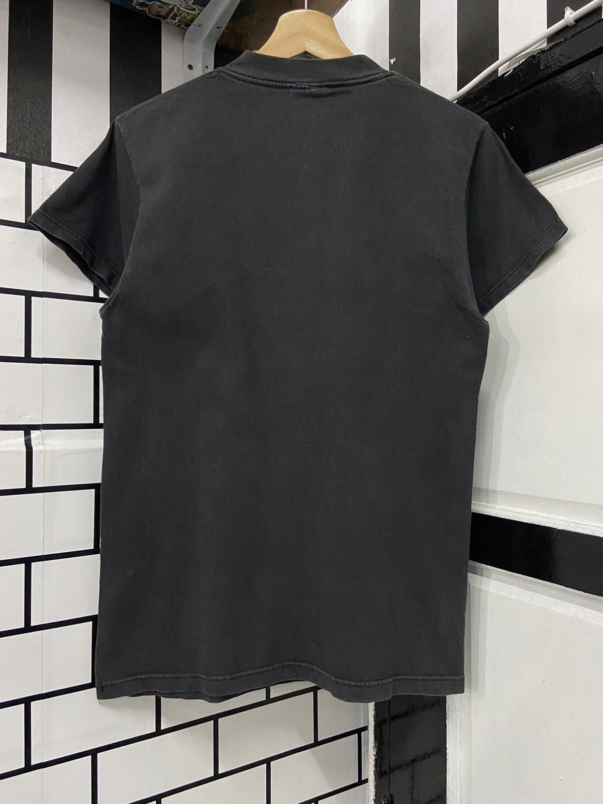 Vintage Vintage 90’s Jenny Holzer ‘Truisms’ Art Sun Faded Tshirt Size US S / EU 44-46 / 1 - 2 Thumbnail