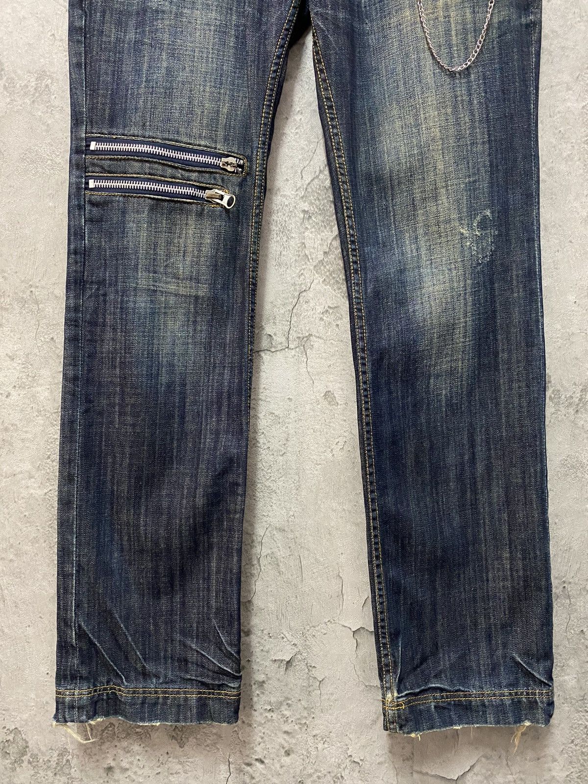 Japanese Brand Vintage Semantic Design Japan Bondage Zipper Denim Pants Size US 34 / EU 50 - 5 Thumbnail