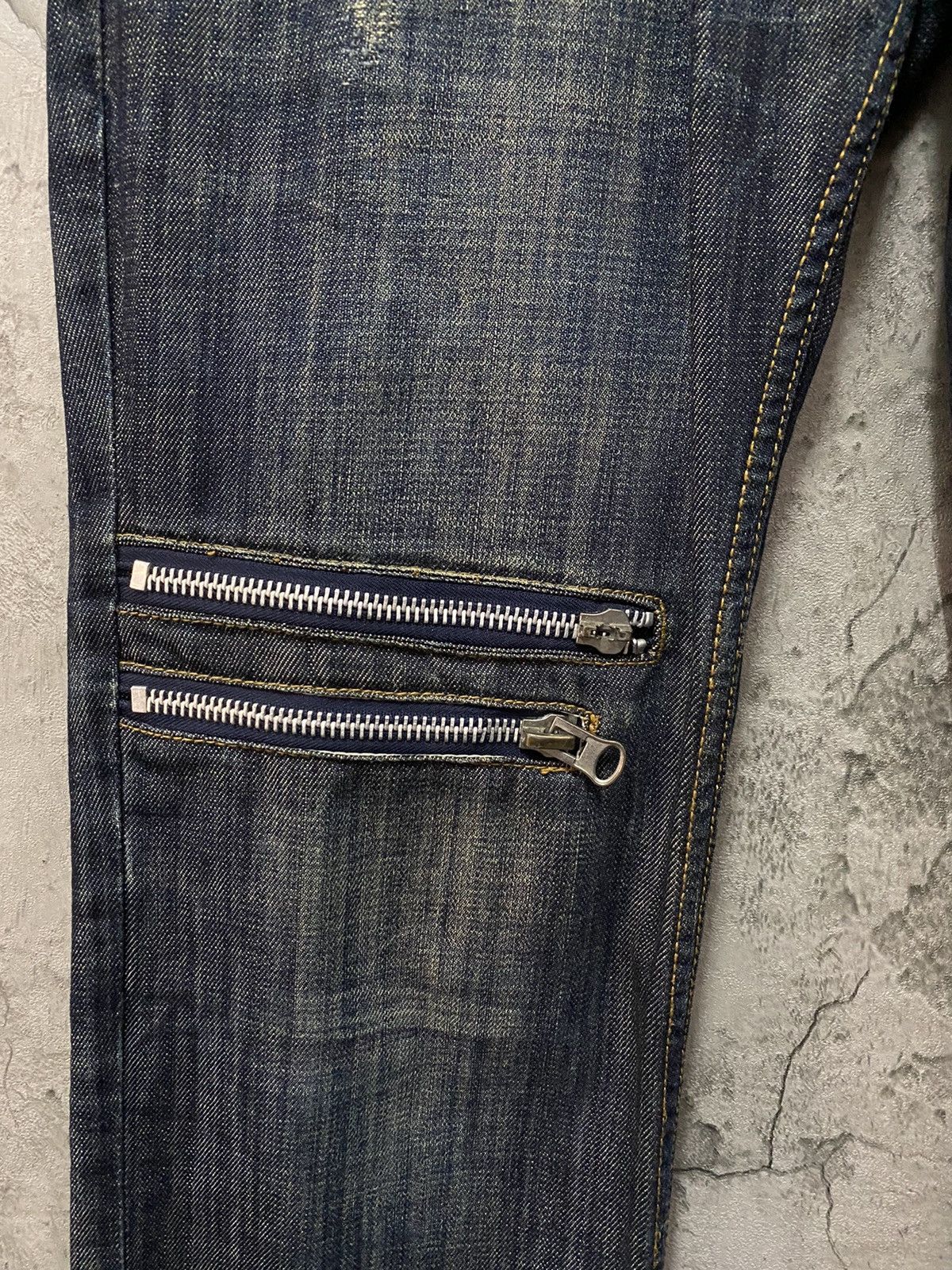 Japanese Brand Vintage Semantic Design Japan Bondage Zipper Denim Pants Size US 34 / EU 50 - 9 Thumbnail