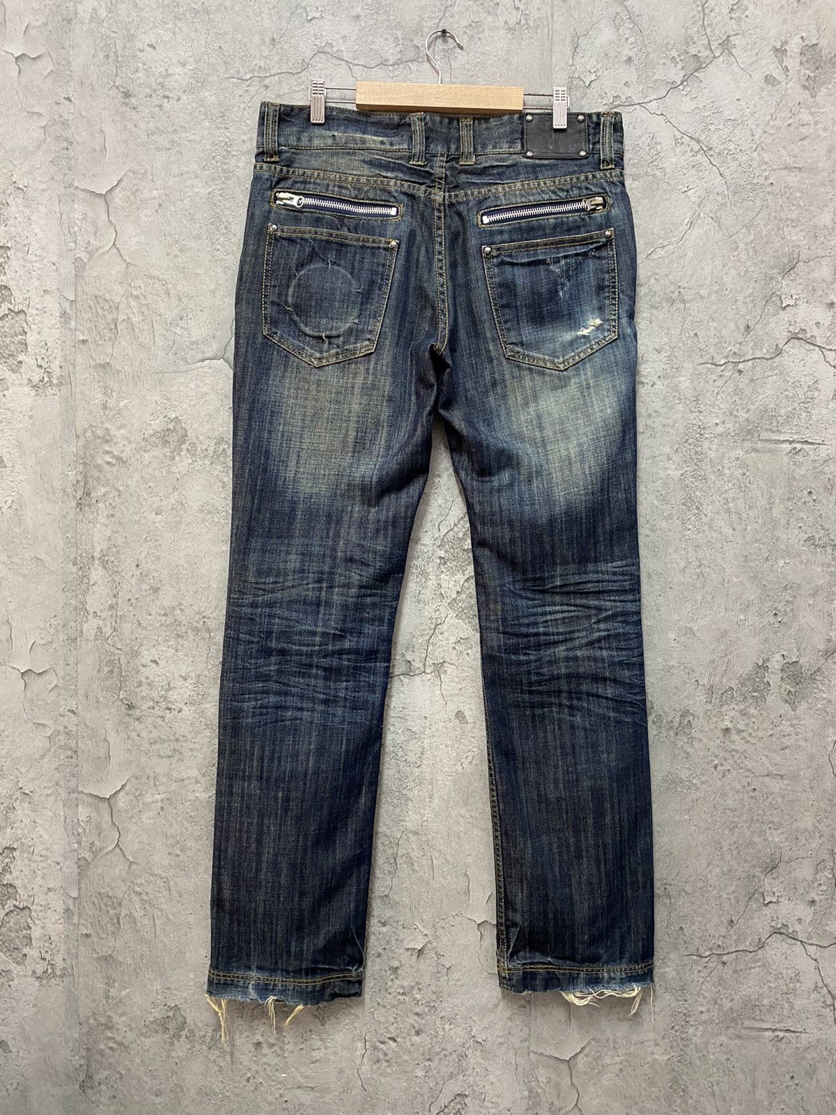 Japanese Brand Vintage Semantic Design Japan Bondage Zipper Denim Pants Size US 34 / EU 50 - 2 Thumbnail