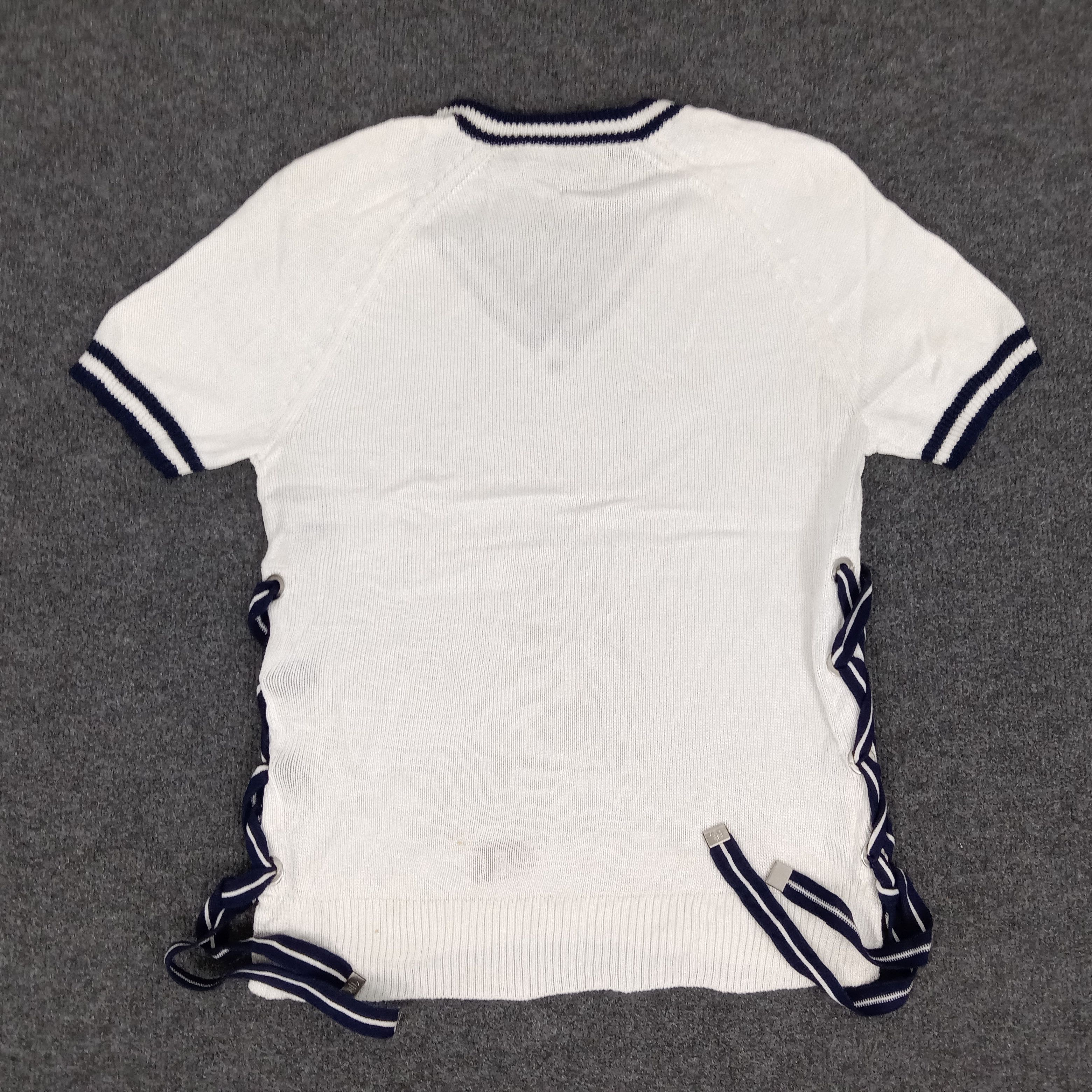 Polo Ralph Lauren × Vintage Ralph Lauren Streetwear Style Women's Tshirt Size M / US 6-8 / IT 42-44 - 2 Thumbnail