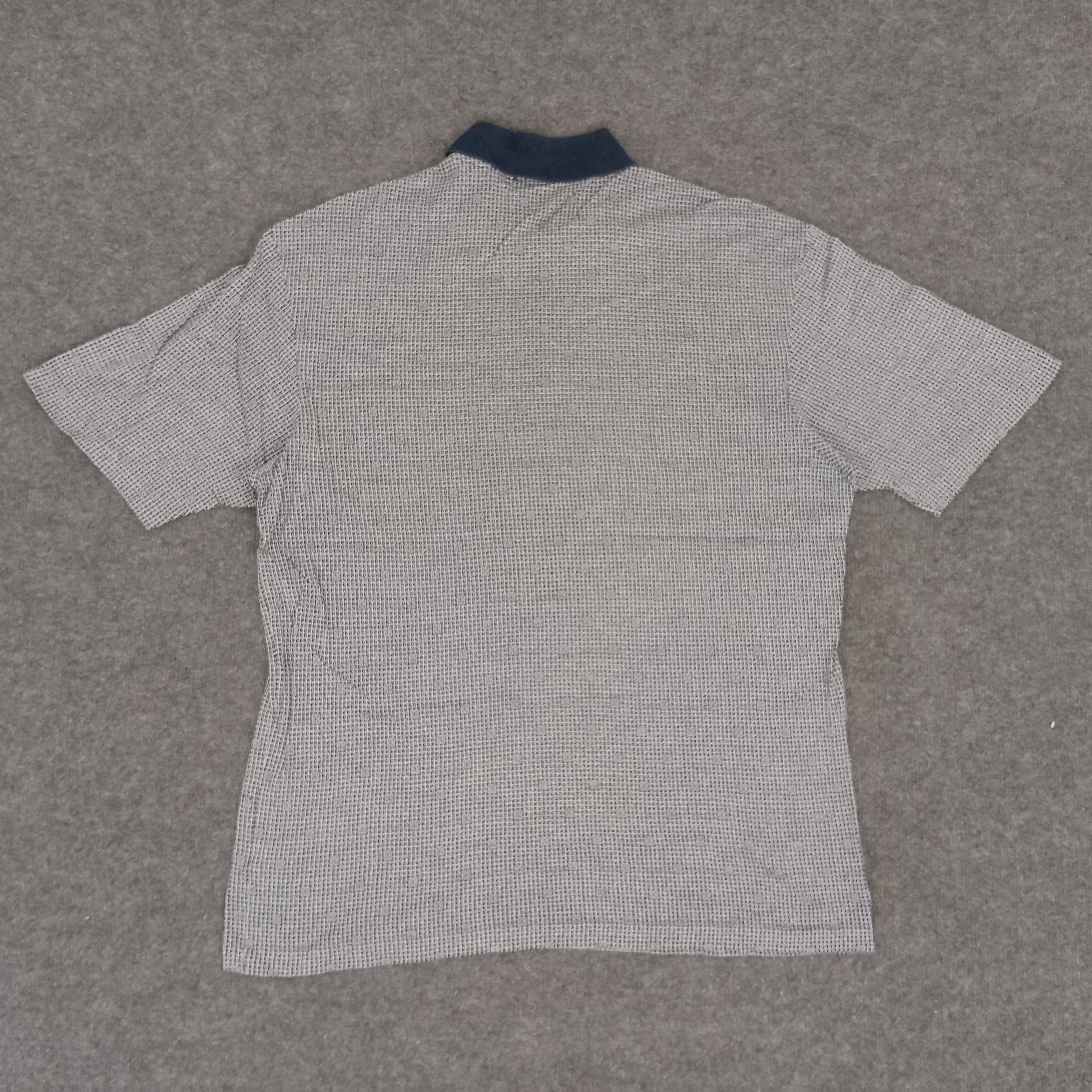 Givenchy × Vintage Givenchy Italian Brand Small Logo Design Polos Size US L / EU 52-54 / 3 - 3 Thumbnail