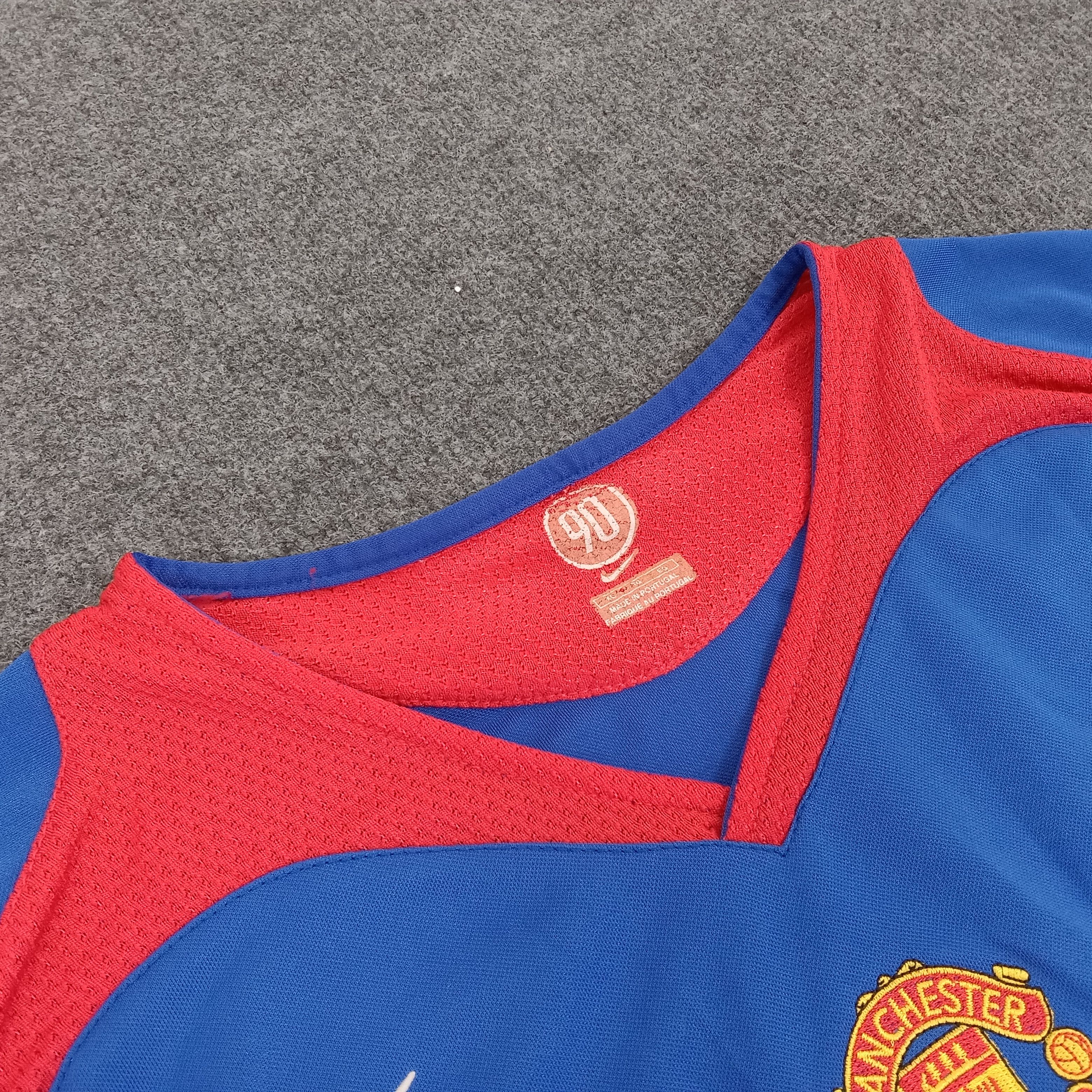 Nike × Vintage Nike Manchester United Football Club Jerseys Size US L / EU 52-54 / 3 - 4 Thumbnail