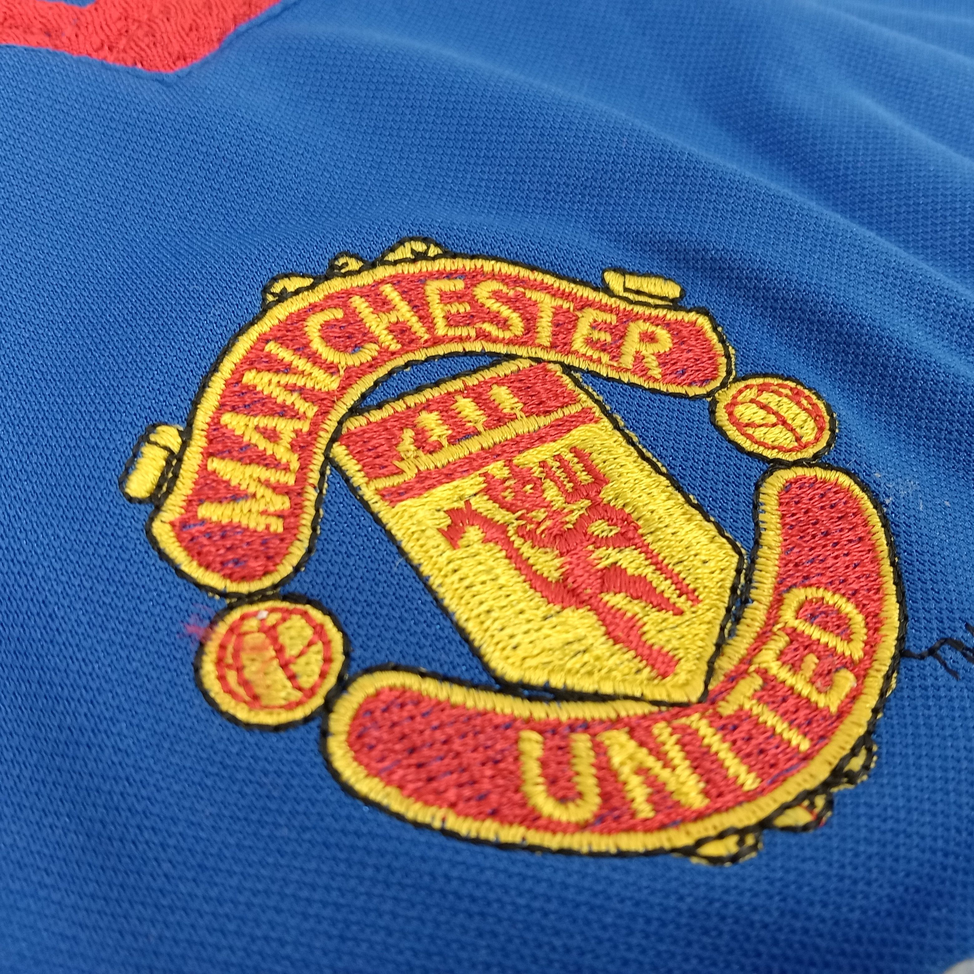 Nike × Vintage Nike Manchester United Football Club Jerseys Size US L / EU 52-54 / 3 - 6 Thumbnail