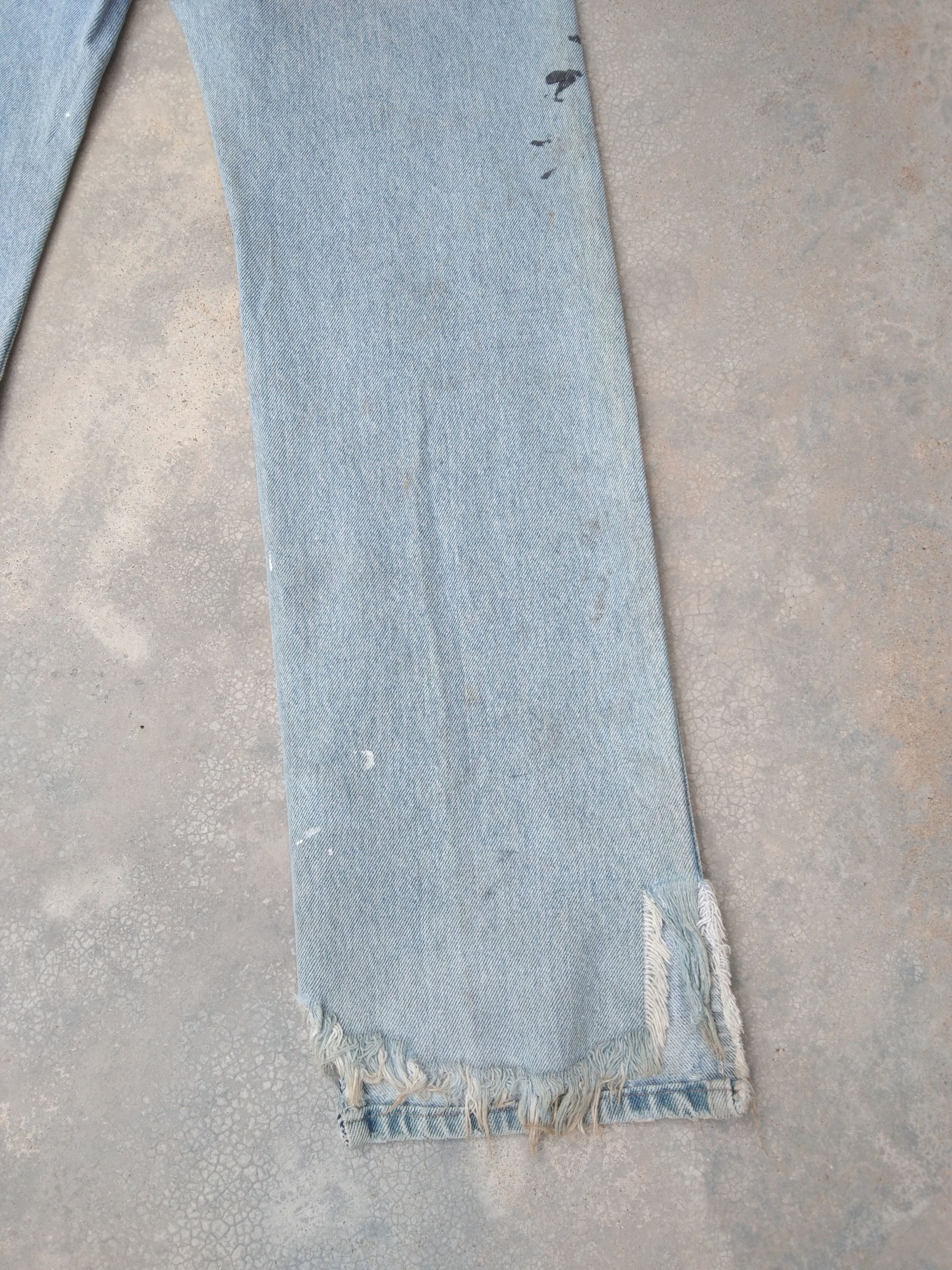 Vintage Wrangler Sun Faded Dirty Distressed Jeans 31x32
