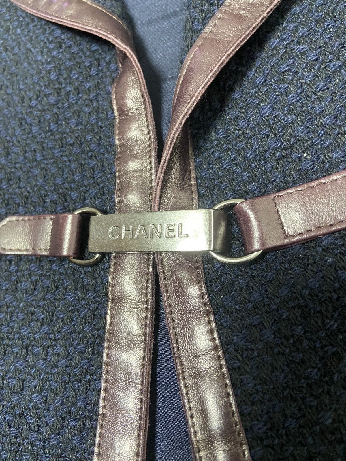 Chanel 40 Chanel logo buckle leather trimmed wool tweed jacket Size M / US 6-8 / IT 42-44 - 3 Thumbnail