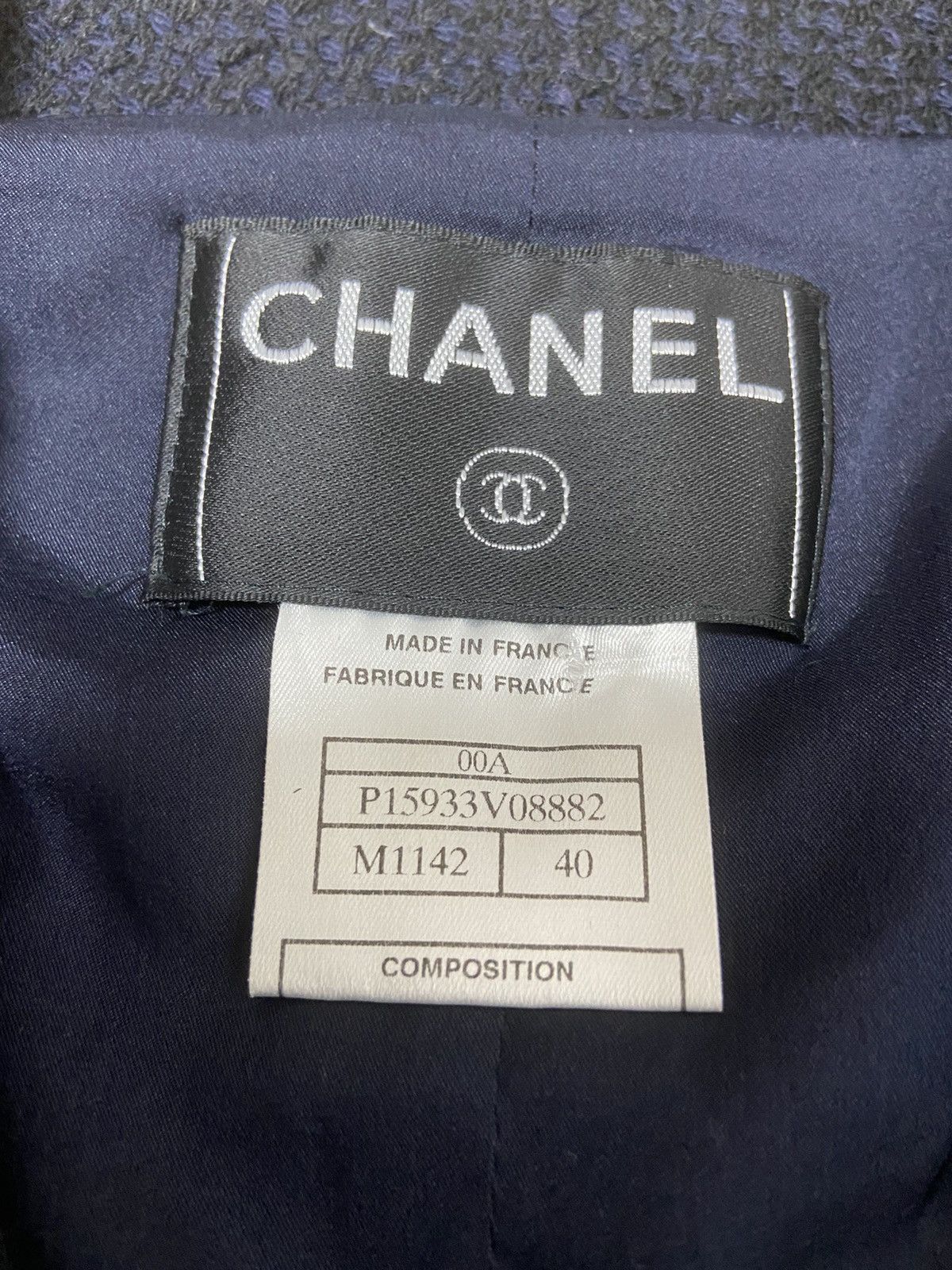 Chanel 40 Chanel logo buckle leather trimmed wool tweed jacket Size M / US 6-8 / IT 42-44 - 8 Thumbnail