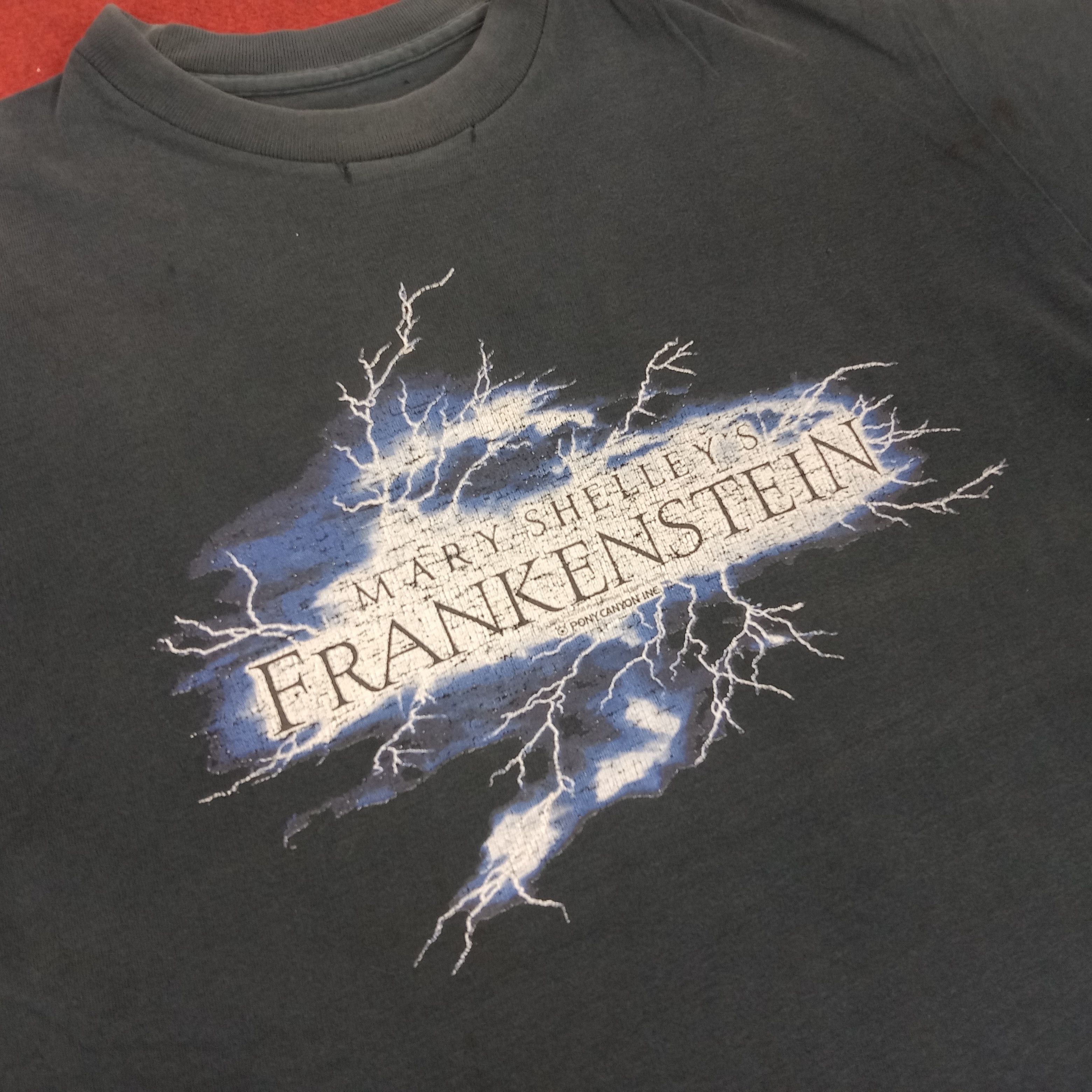 Vintage Frankenstein Mary Shelleys Movie Center Design Tshirt Size US L / EU 52-54 / 3 - 2 Thumbnail