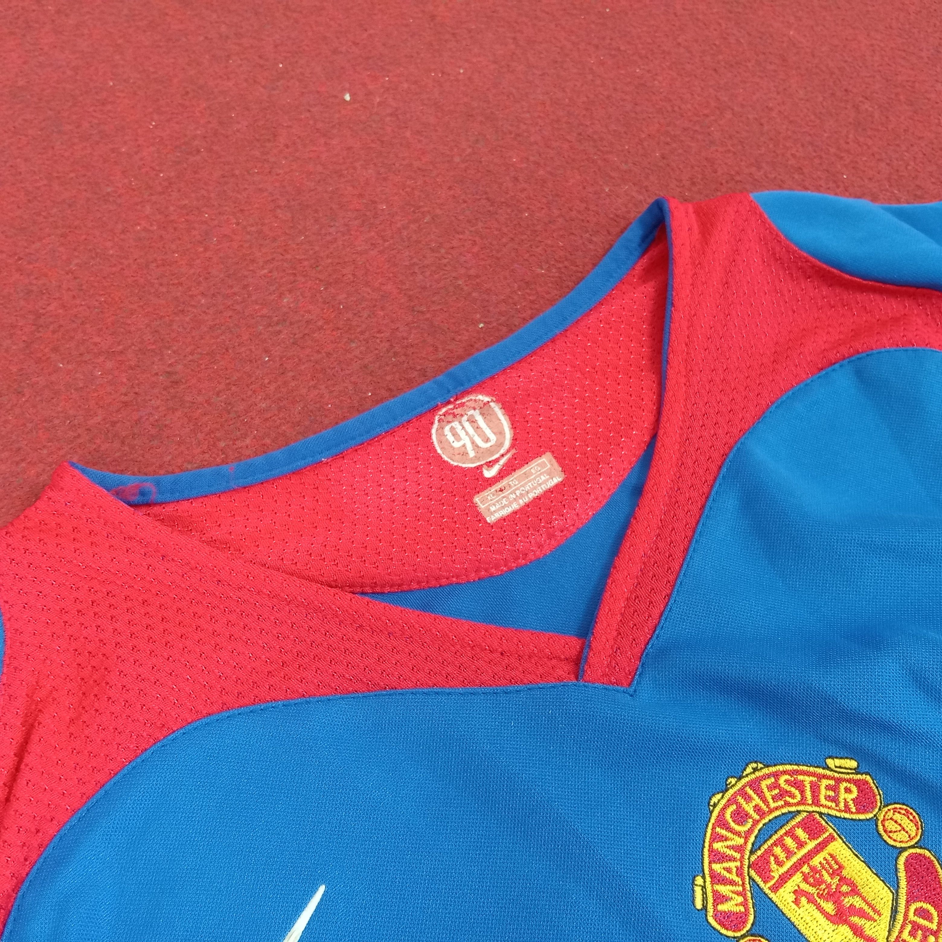 Nike × Vintage Manchester United Football Club Nike Soccer Jersey Size US L / EU 52-54 / 3 - 4 Thumbnail