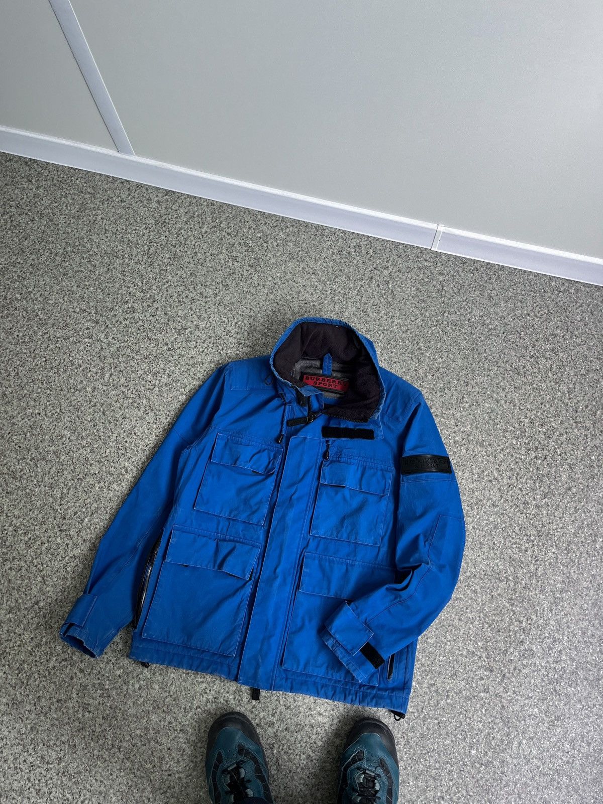 Burberry BURBERRY SPORT MENS JACKET THRASHED SIZE S Size US S / EU 44-46 / 1 - 3 Thumbnail