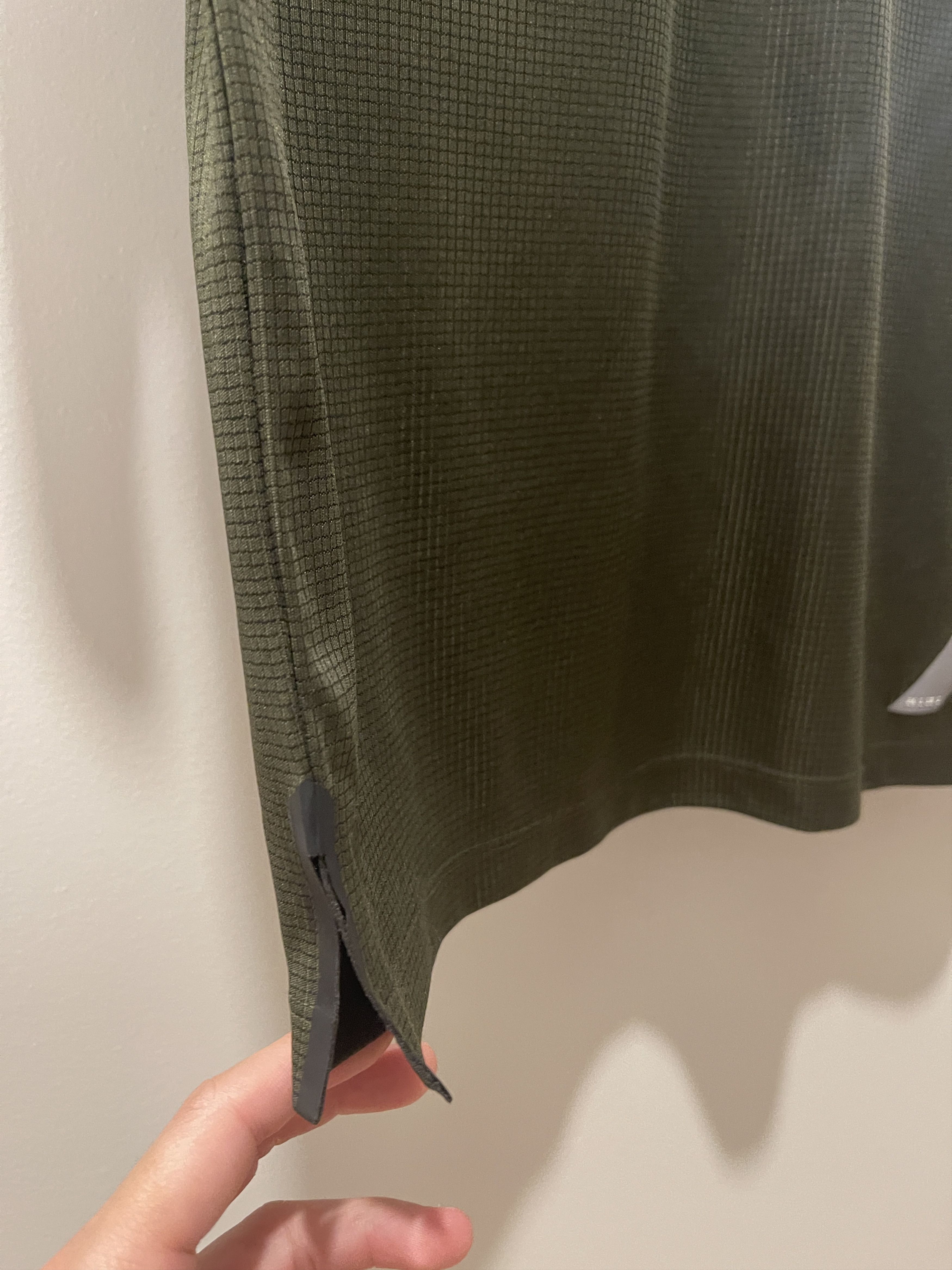 Designer STEAL! Zara Tech Technical Textured Tee Size US M / EU 48-50 / 2 - 4 Thumbnail
