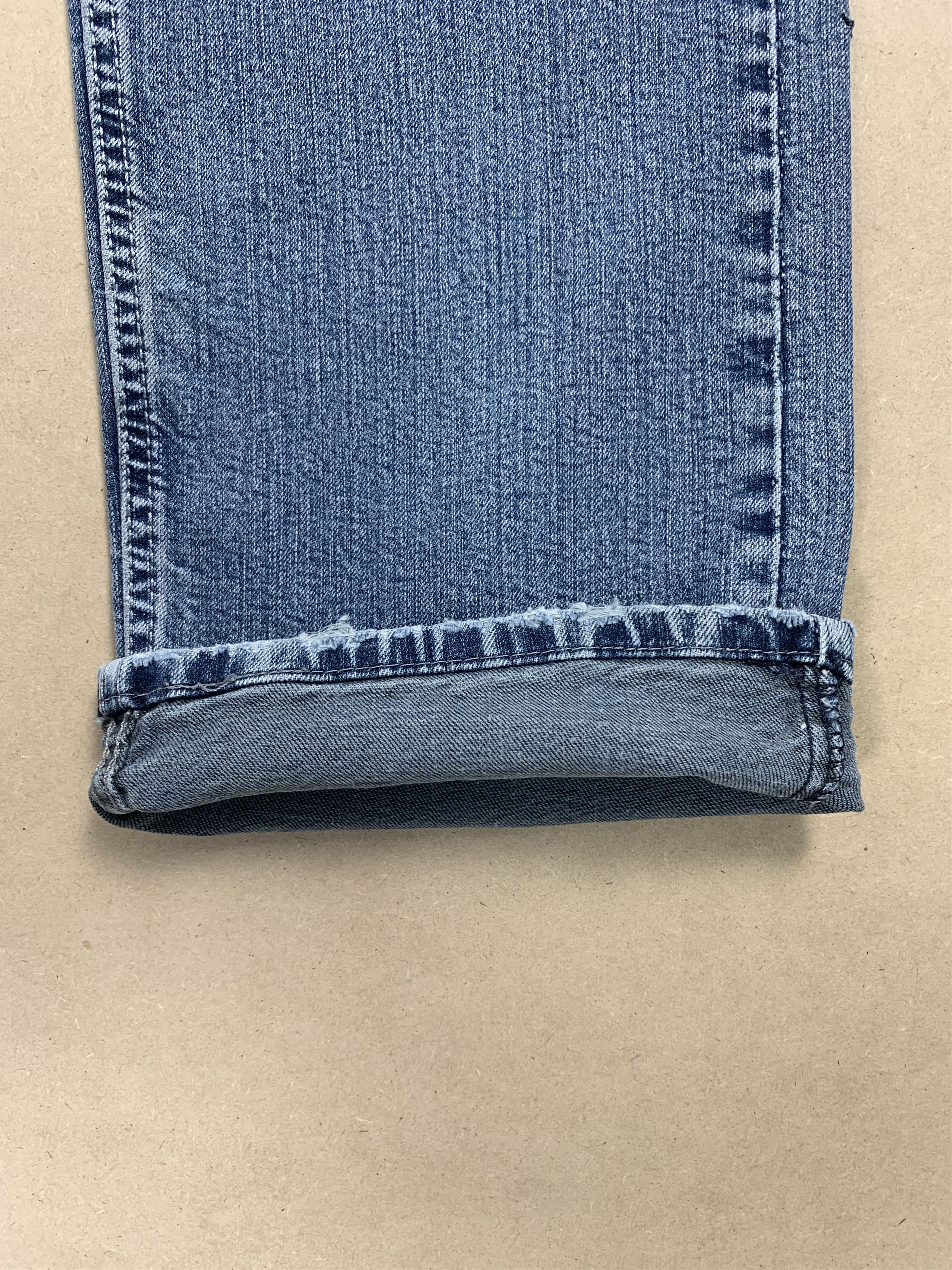 Levi's × Vintage Vintage LEVI'S 505 Distressed Faded Mid Wash Jeans Size US 33 - 4 Thumbnail