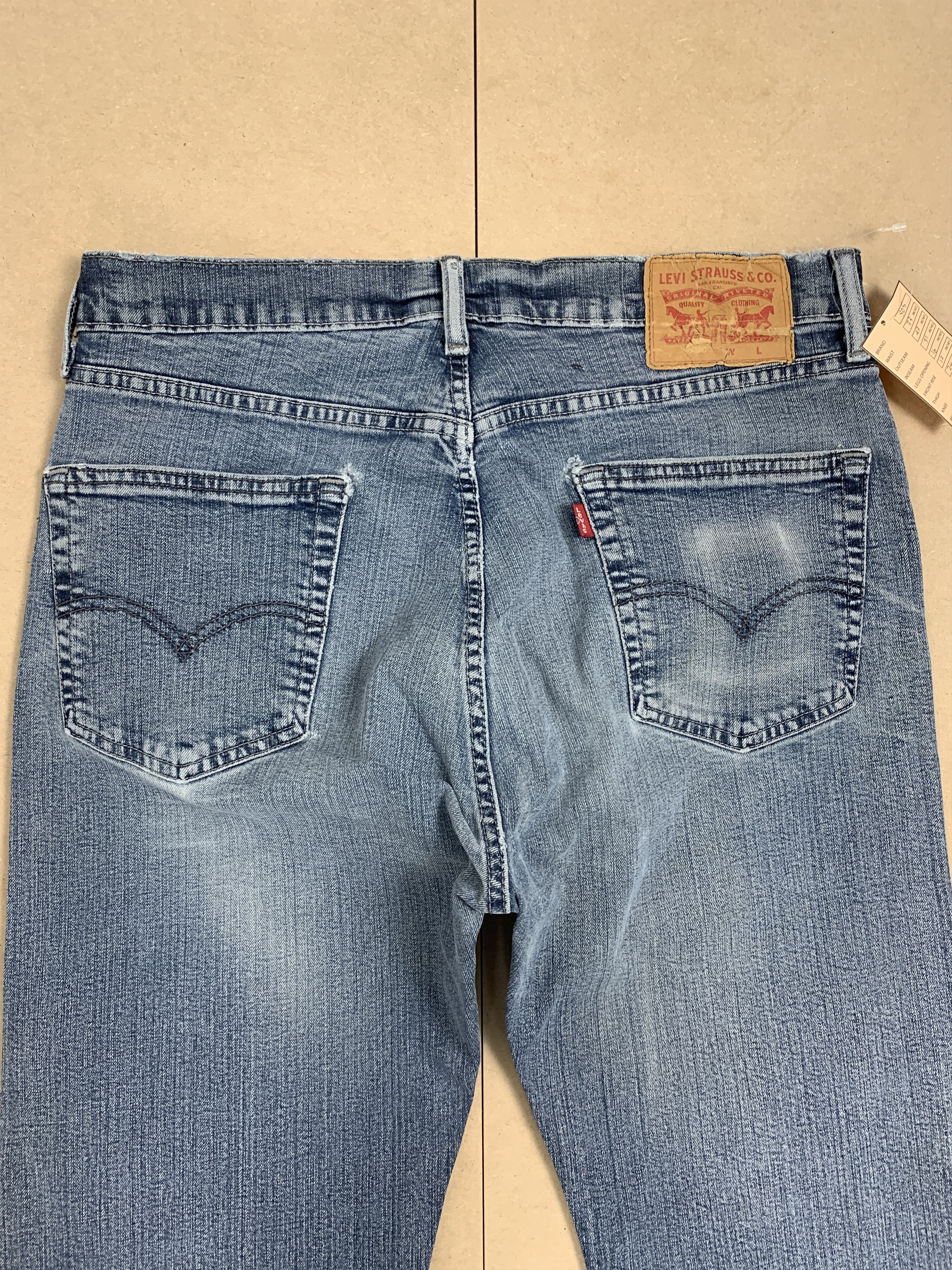 Levi's × Vintage Vintage LEVI'S 505 Distressed Faded Mid Wash Jeans Size US 33 - 6 Thumbnail