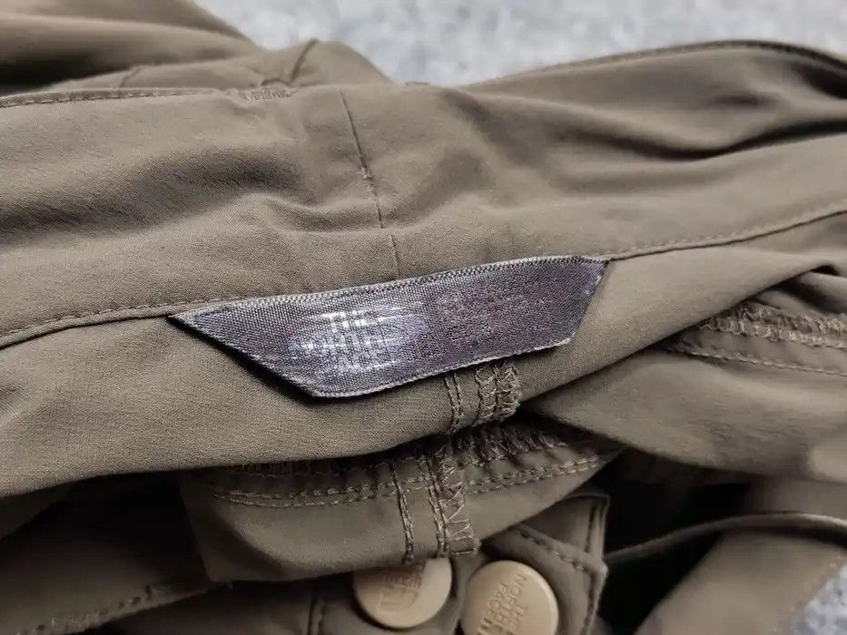 The North Face Vintage The North Face Cargo Track Hiking Pants x Shorts Size US 32 / EU 48 - 9 Thumbnail