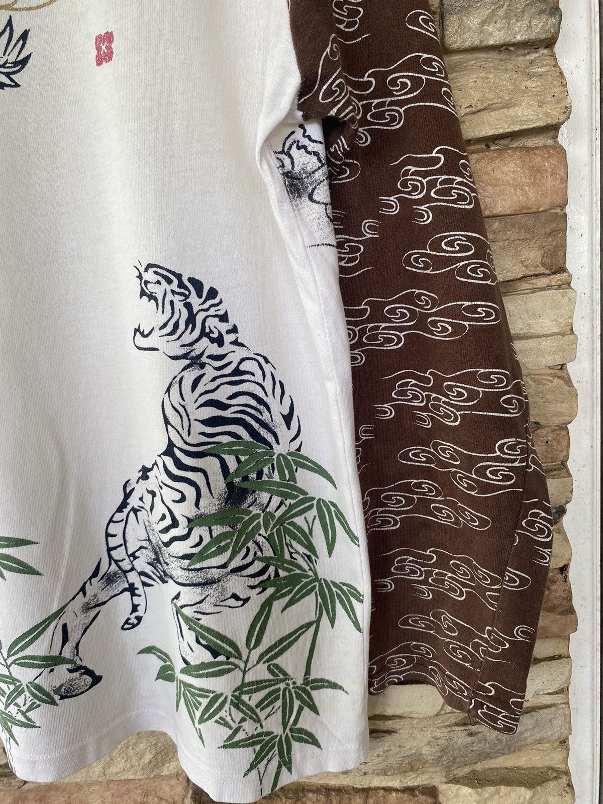 Vintage Vintage Dolo Sukajan Dragon Tiger Long Sleeve Tshirt Size US L / EU 52-54 / 3 - 4 Thumbnail