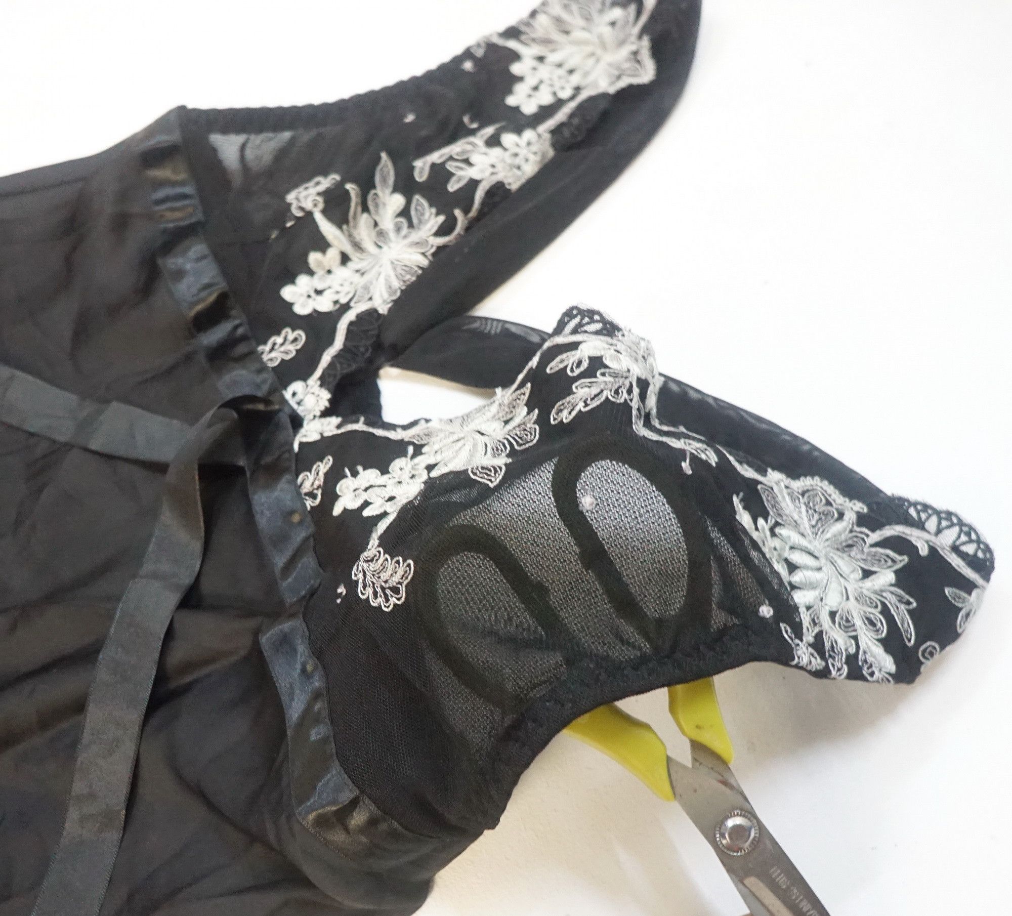 Designer × Vera Wang VERA WANG for Fidelia Night Dress Size M / US 6-8 / IT 42-44 - 7 Thumbnail
