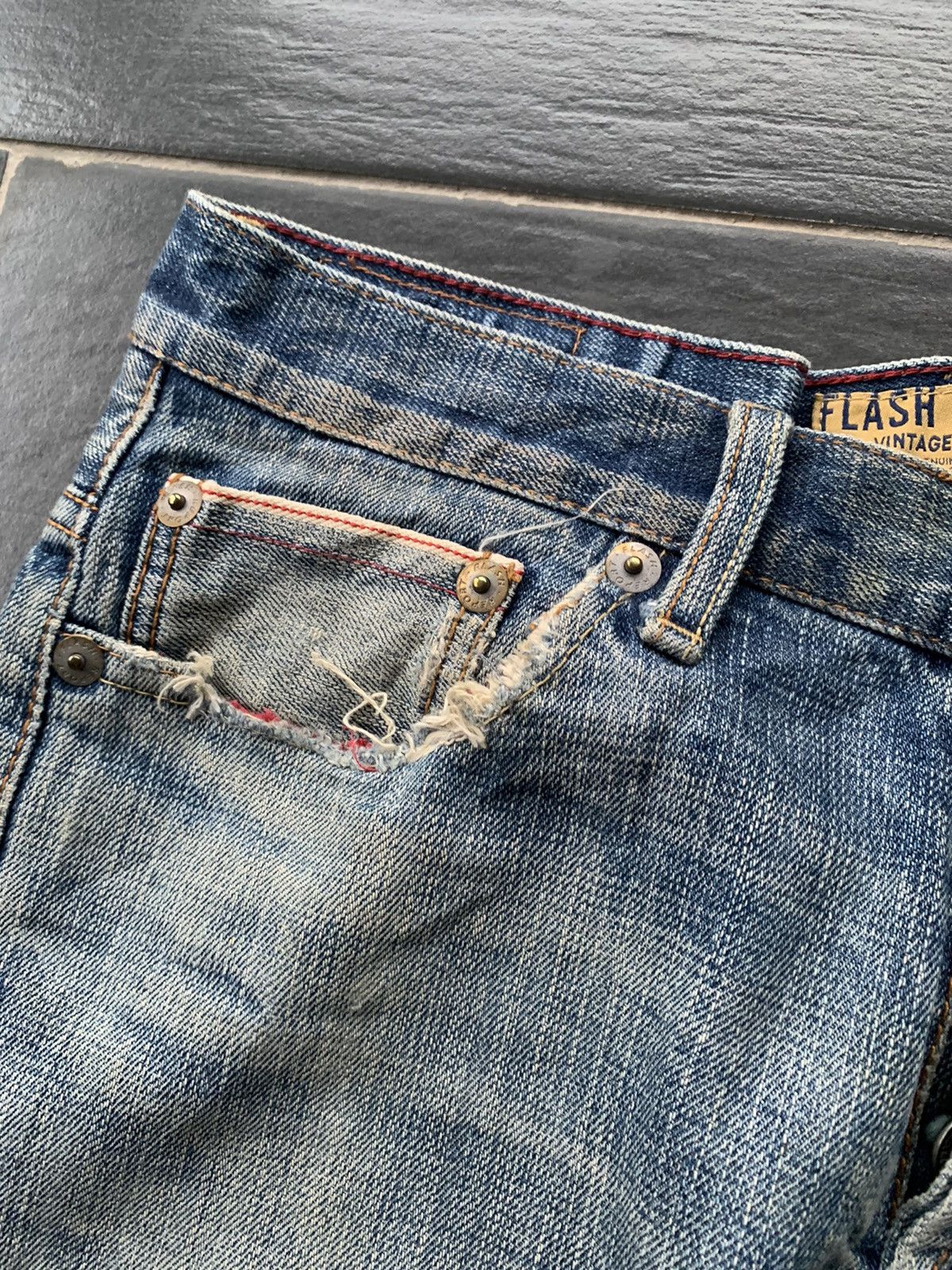 Japanese Brand Vintage Flash Report Selvedge Distressed Denim Size US 31 - 5 Thumbnail