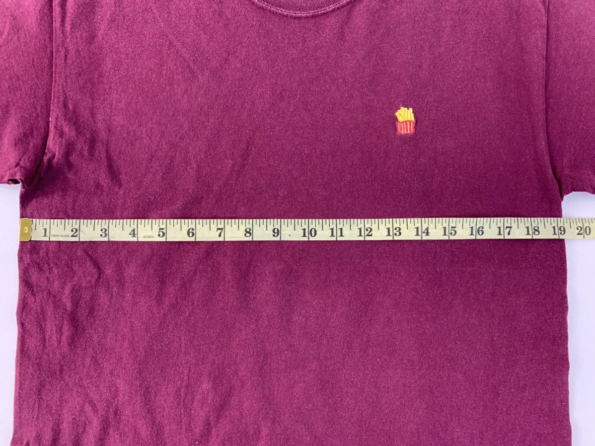 Hype X Large Embroidery Fries Logo Spell Out Printed Tee