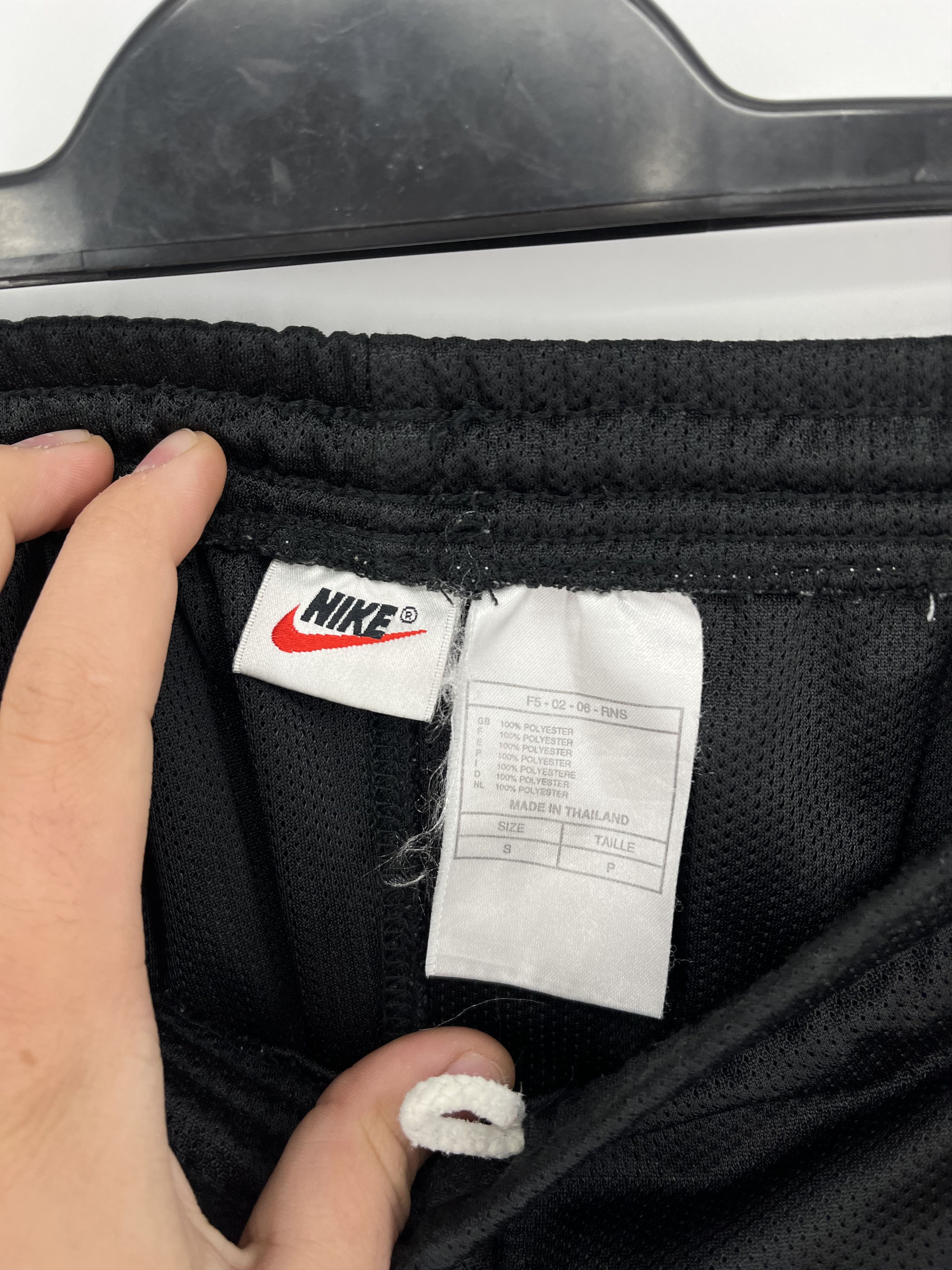NBA × Nike × Vintage 90s Vintage Nike Black Nylon Mini Swoosh Shorts Travis Style Size US 30 / EU 46 - 6 Thumbnail