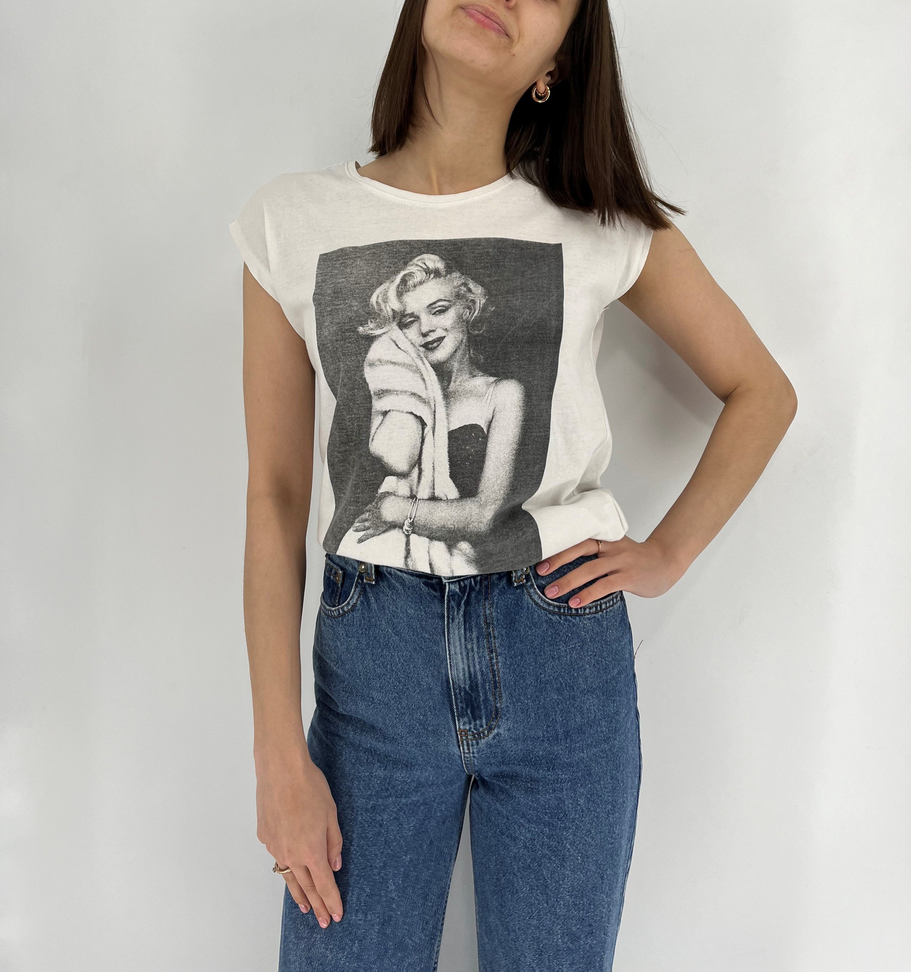 Other Vintage Y2k Reserved Full Print tee "Marilyn Monroe" Size XS / US 0-2 / IT 36-38 - 1 Thumbnail