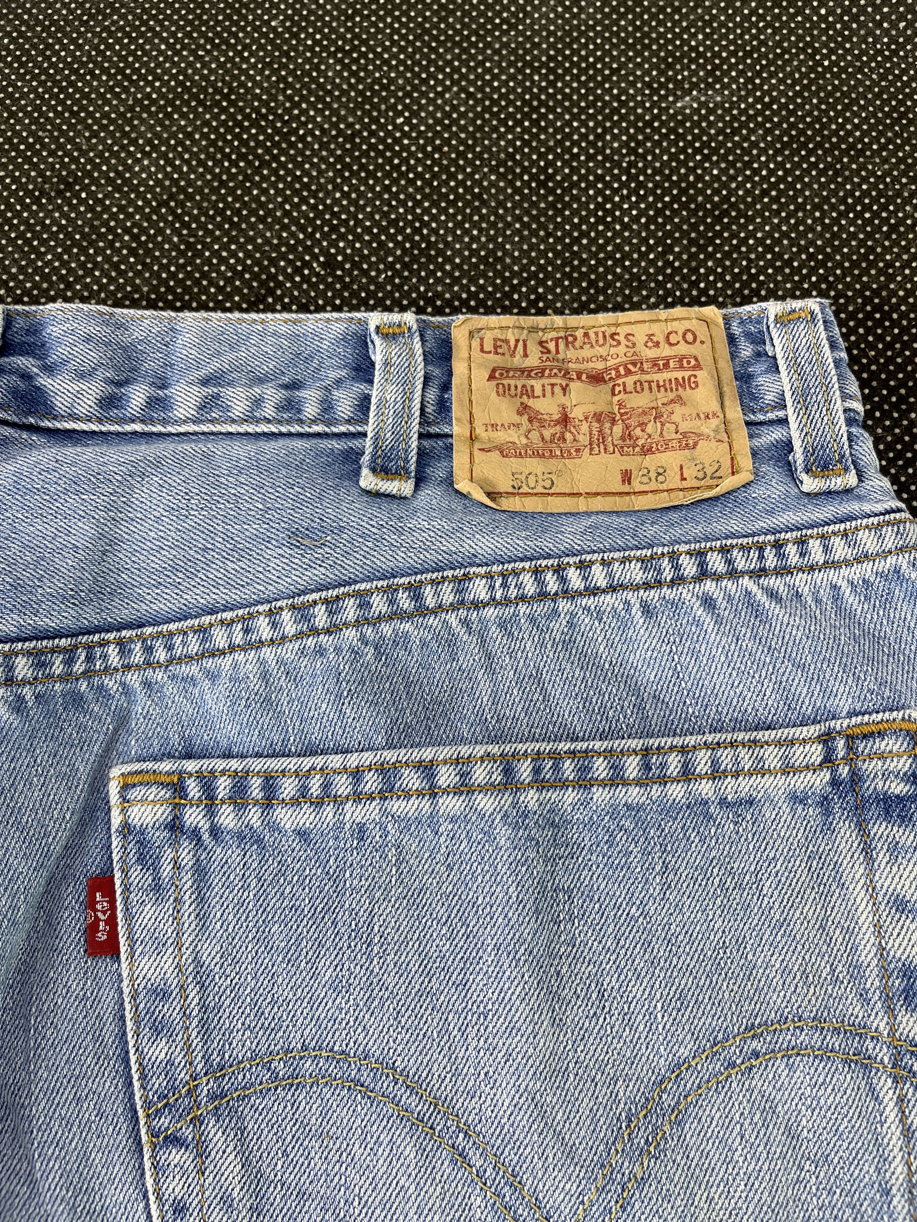 Levi's Vintage Levis 505 Stone Wash Jeans - J367 Size US 39 - 9 Thumbnail