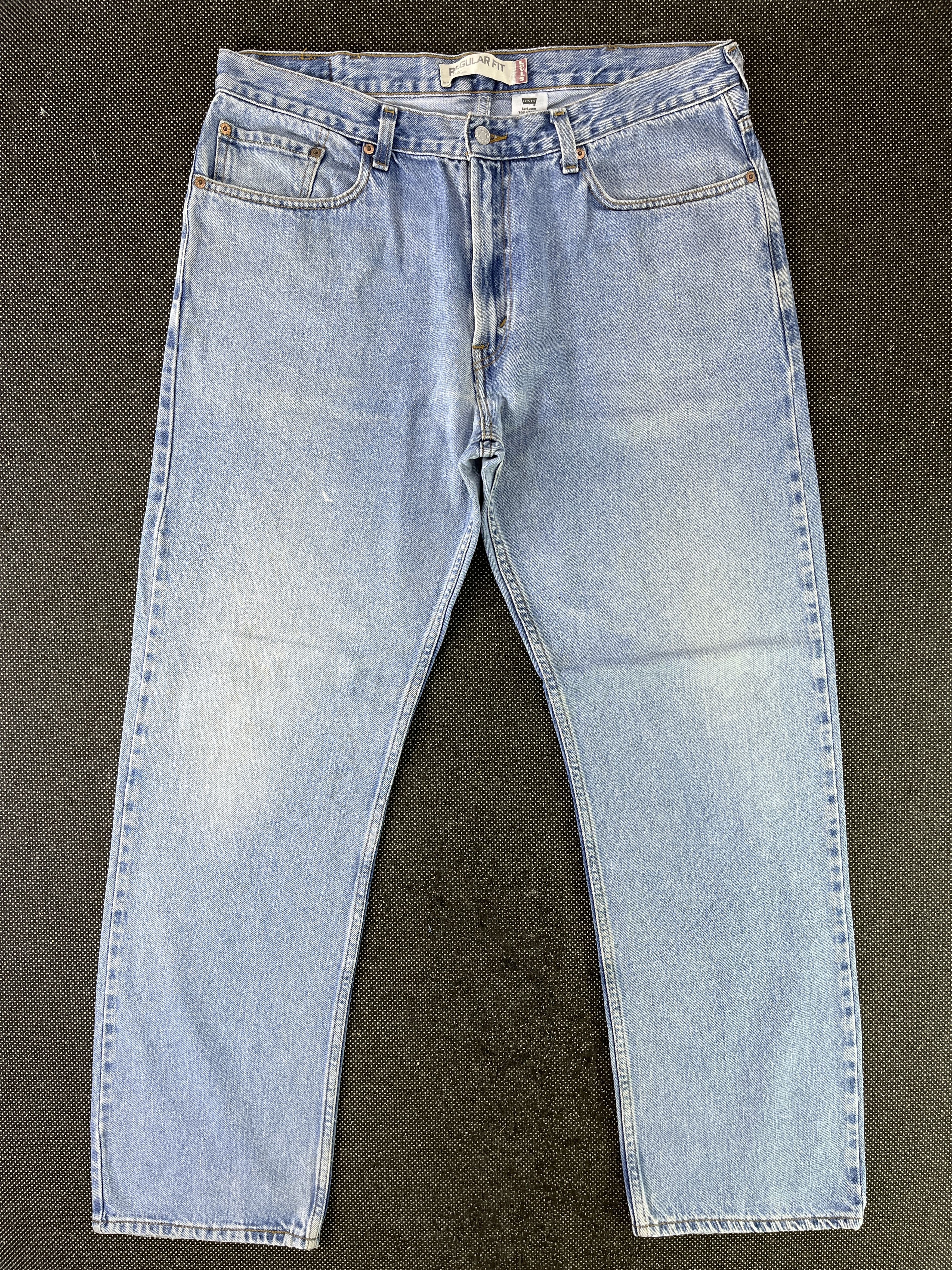 image of Levis 505 Stone Wash Jeans - J367 in Blue, Men's (Size 39)