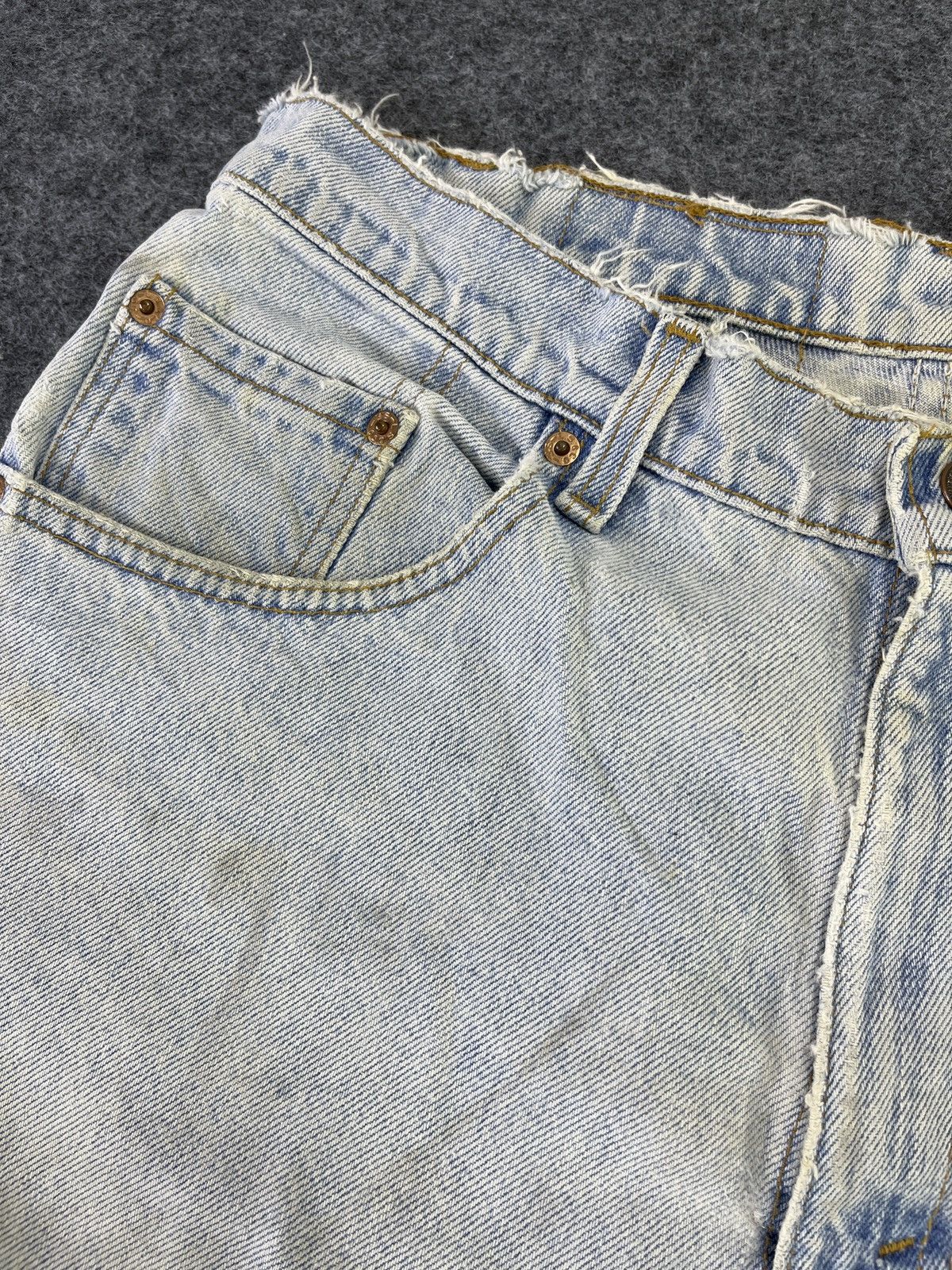 Levi's 90’s Vintage Levi's 560 Light Wash Jeans - J771 Size US 33 - 5 Thumbnail