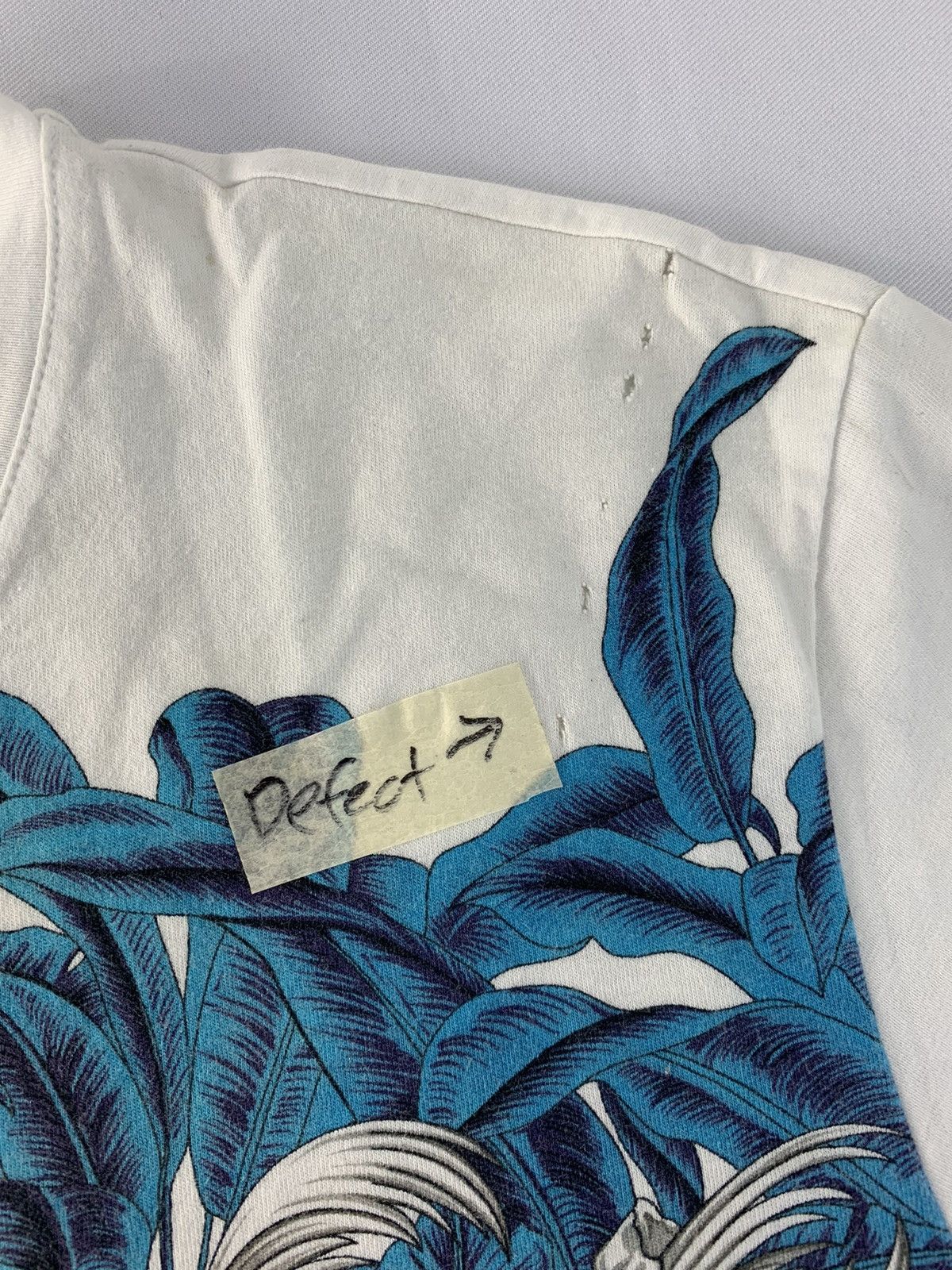 Versace Rare Versace Jeans Antique Baroque Over Printed Tee Unisex Size S / US 4 / IT 40 - 10 Thumbnail