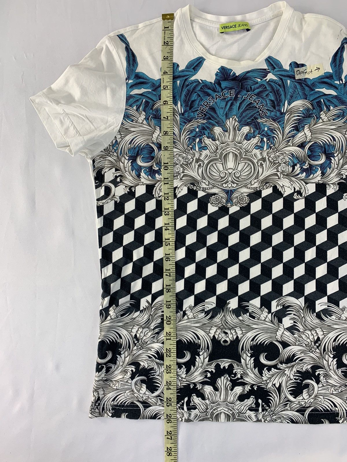 Versace Rare Versace Jeans Antique Baroque Over Printed Tee Unisex Size S / US 4 / IT 40 - 9 Thumbnail