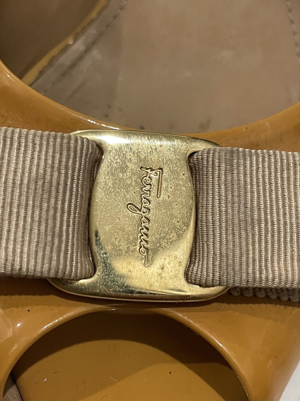 Salvatore Ferragamo Ferragamo Patent Leather Platform Size US 8 / IT 38 - 3 Thumbnail