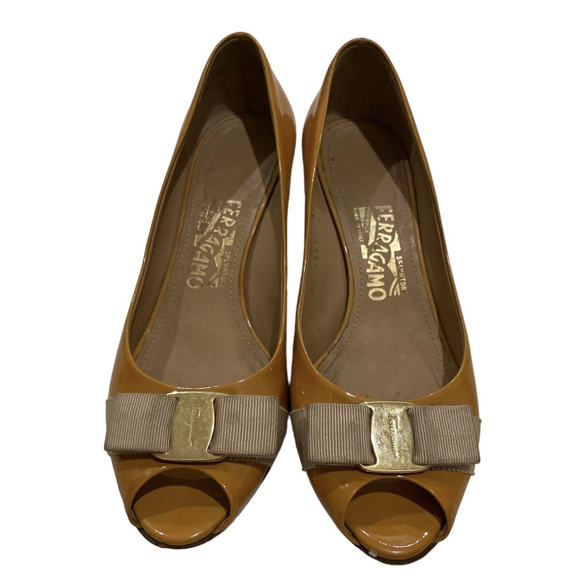 Salvatore Ferragamo Ferragamo Patent Leather Platform Size US 8 / IT 38 - 1 Thumbnail