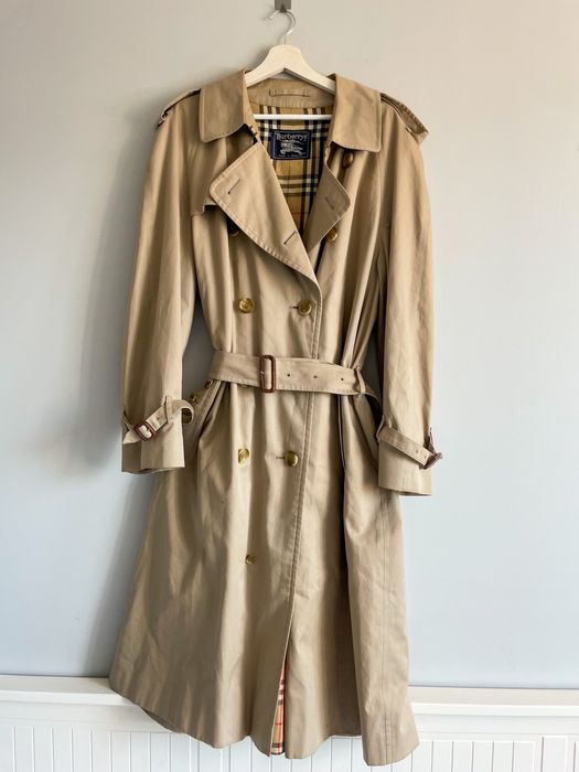 Vintage Burberrys Trench Coat 52 retro clean old money aesthetic 90s