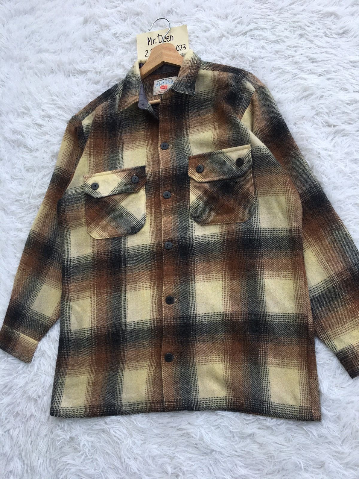 Levi's Vintage Levi’s Checkered Flannel Shirt Size US L / EU 52-54 / 3 - 4 Thumbnail