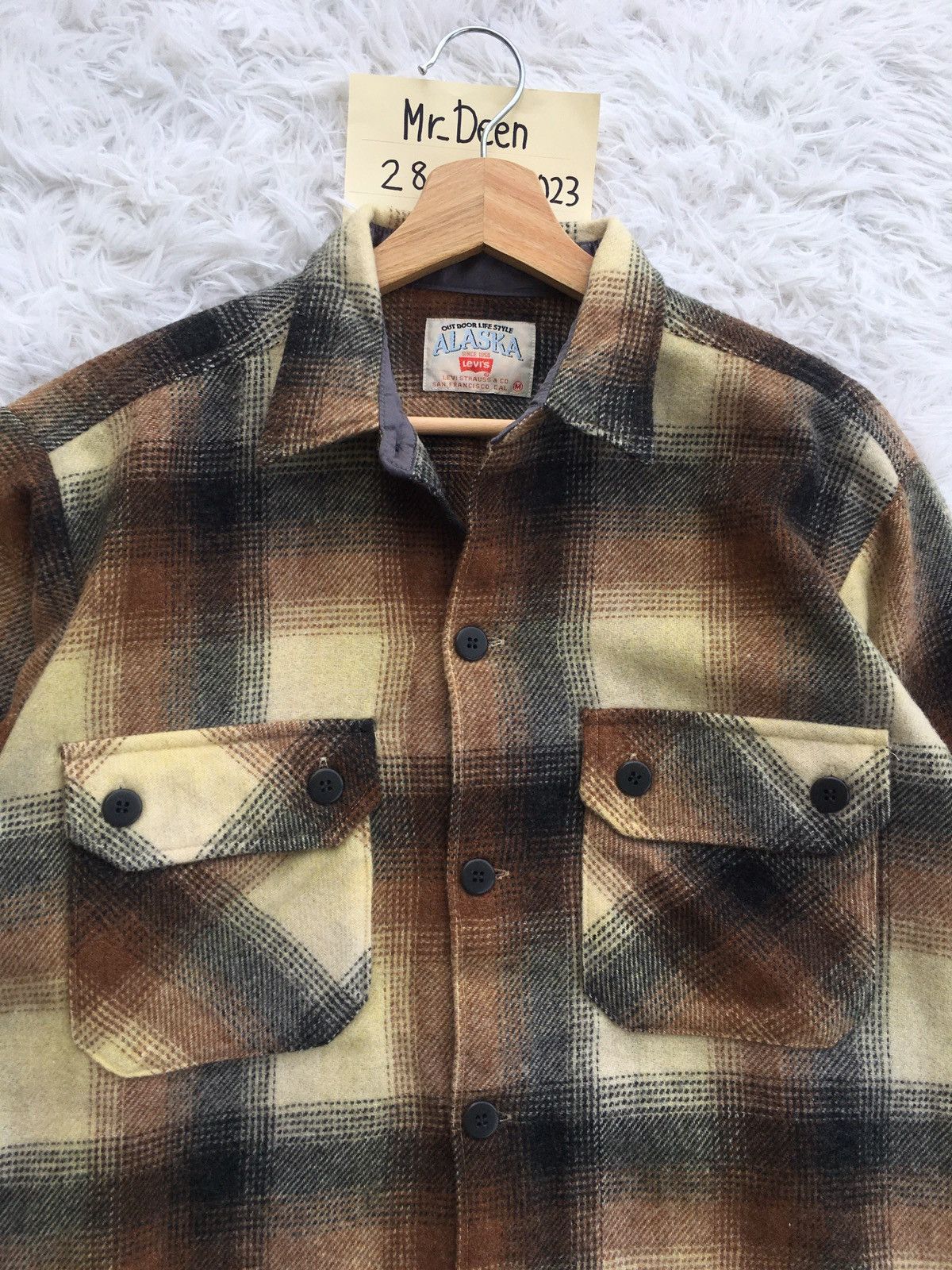 Vintage Levi’s Checkered Flannel Shirt