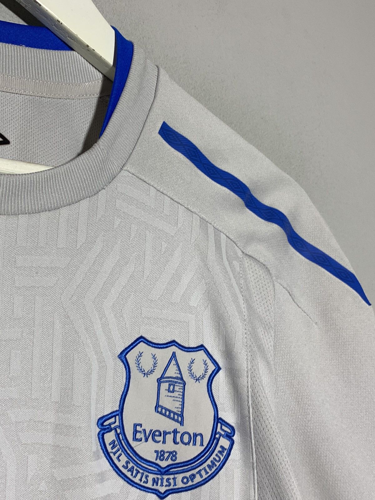 Umbro Everton 2017/18 Away Y2k Streetwear Football Shirt Size US M / EU 48-50 / 2 - 5 Thumbnail