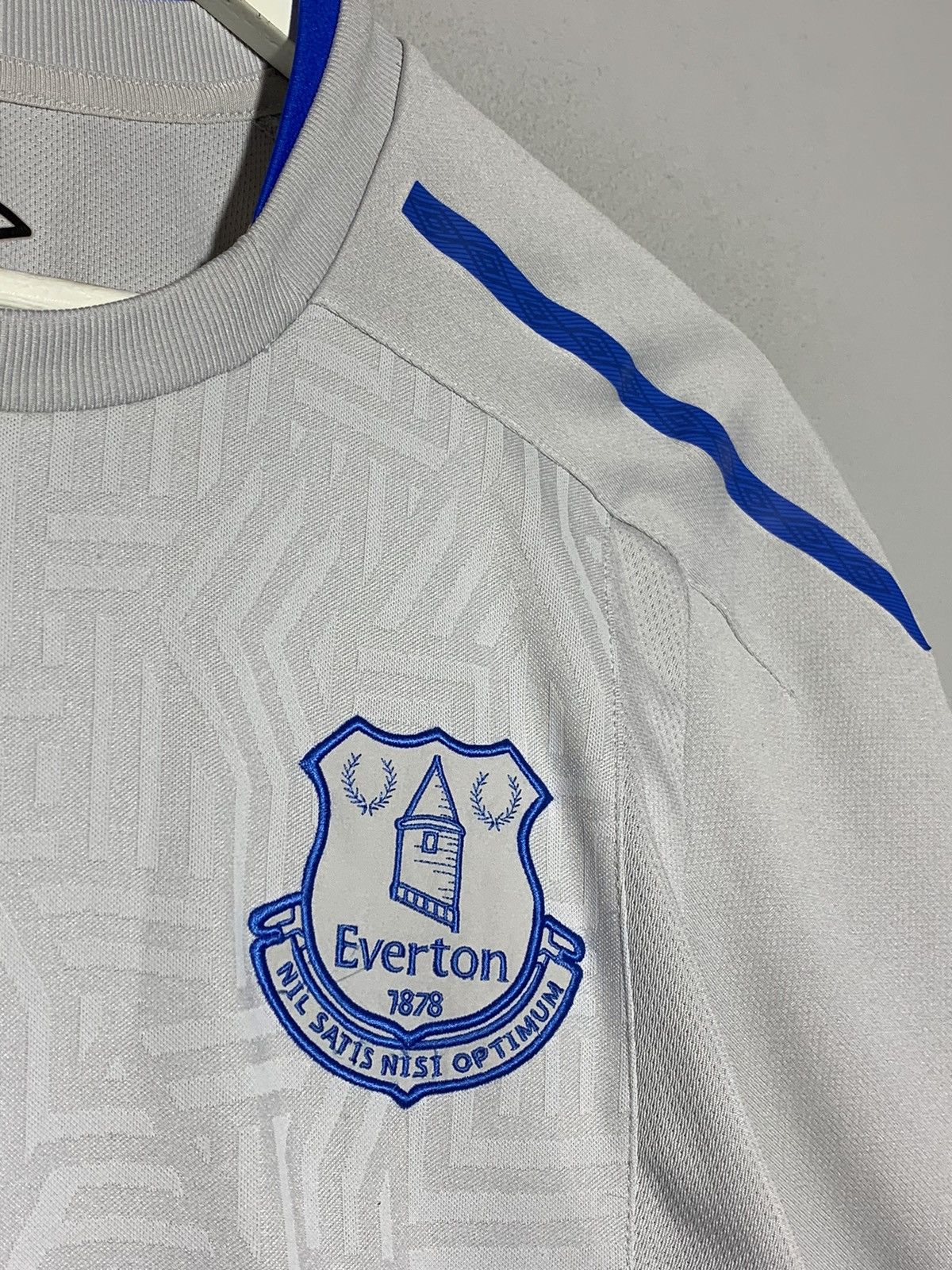 Umbro Everton 2017/18 Away Y2k Streetwear Football Shirt Size US M / EU 48-50 / 2 - 6 Thumbnail