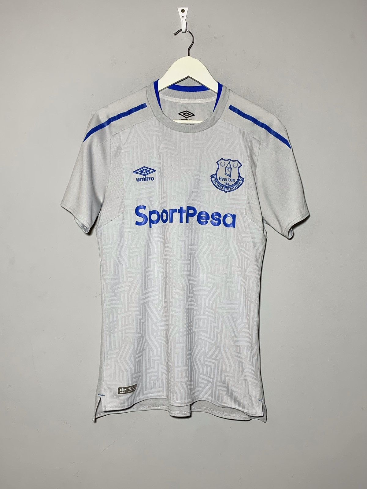 Umbro Everton 2017/18 Away Y2k Streetwear Football Shirt Size US M / EU 48-50 / 2 - 1 Thumbnail
