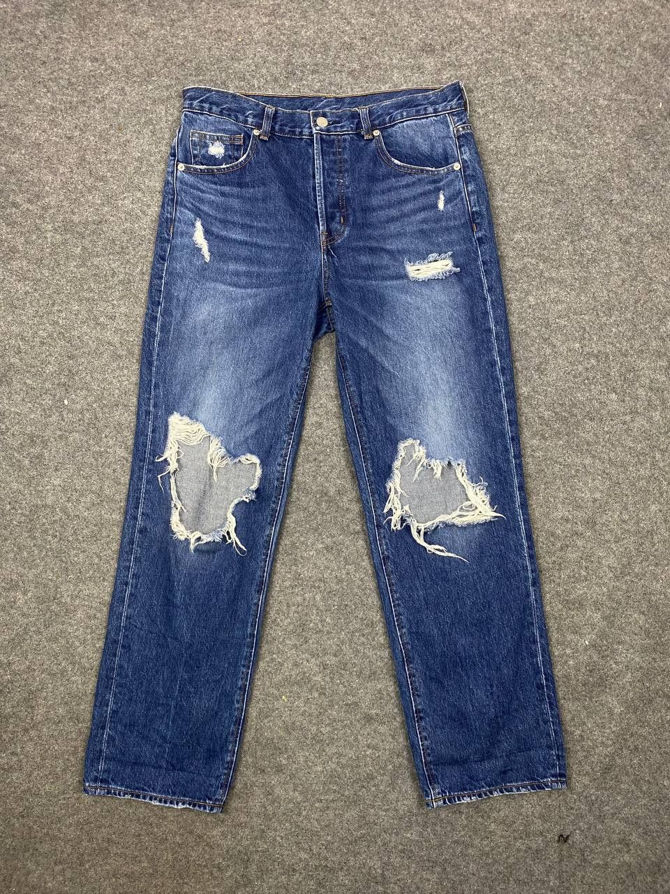Japanese Brand japanese brands g.u distressed denim Size US 33 - 1 Thumbnail