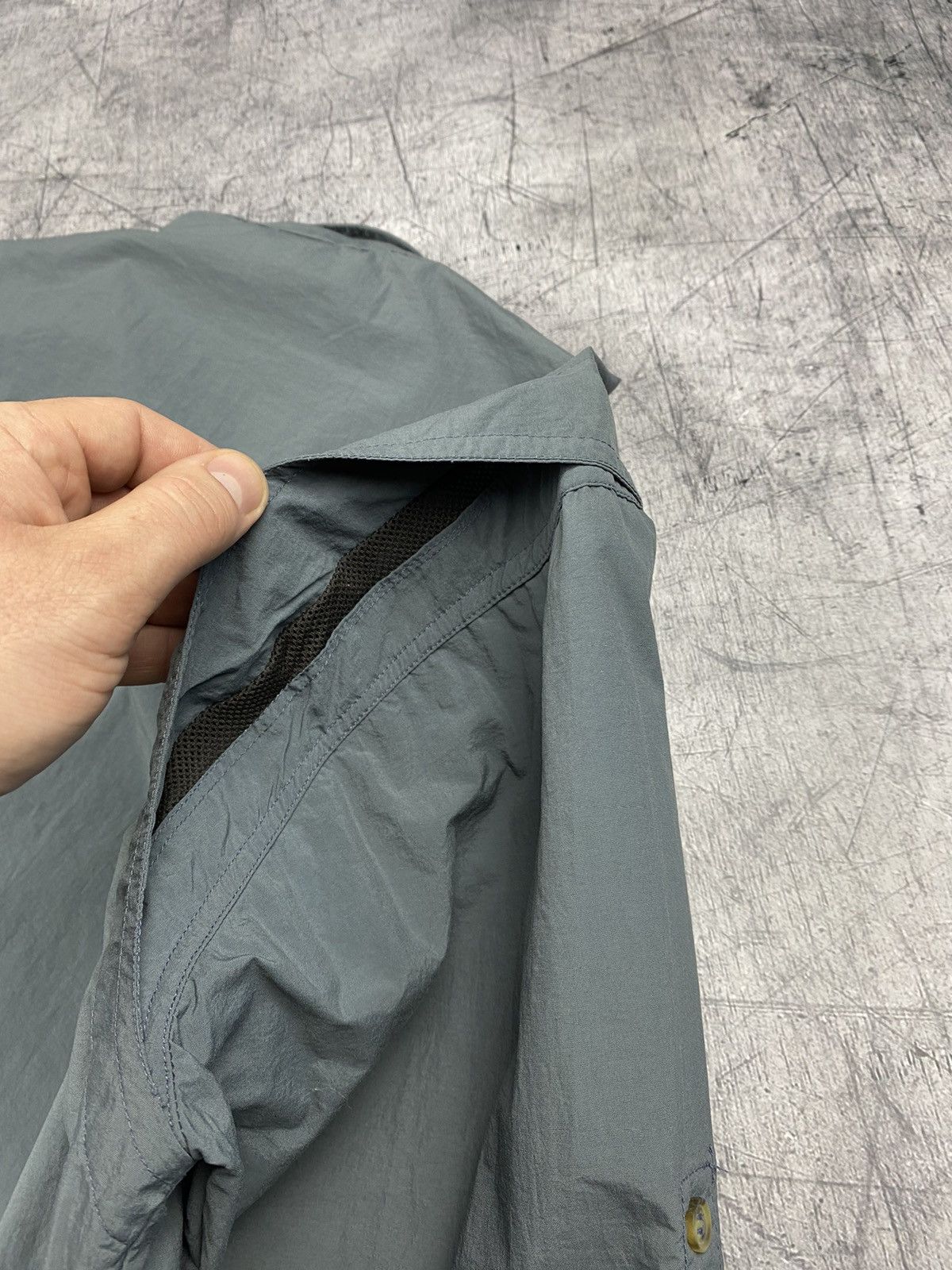 Mountain Hardwear Mountain Hardwear Outdoor Butto Up Shirt Size XL Size US XL / EU 56 / 4 - 12 Thumbnail