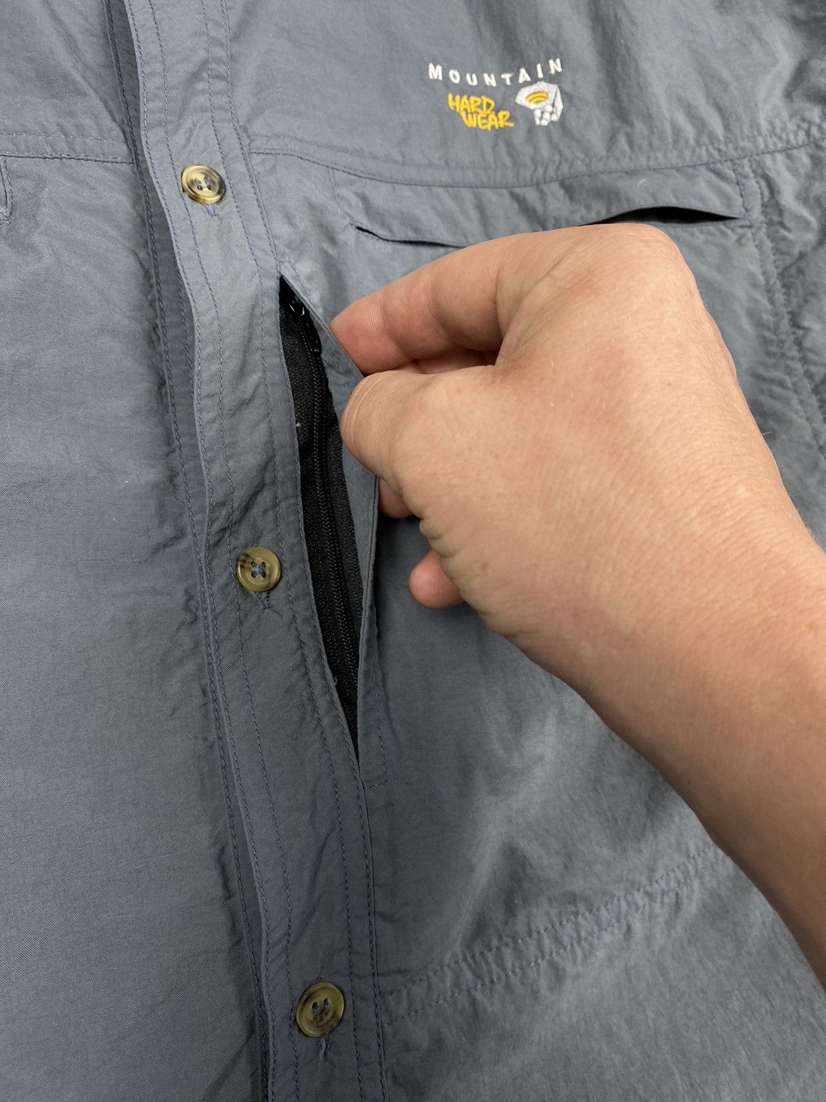 Mountain Hardwear Mountain Hardwear Outdoor Butto Up Shirt Size XL Size US XL / EU 56 / 4 - 9 Thumbnail