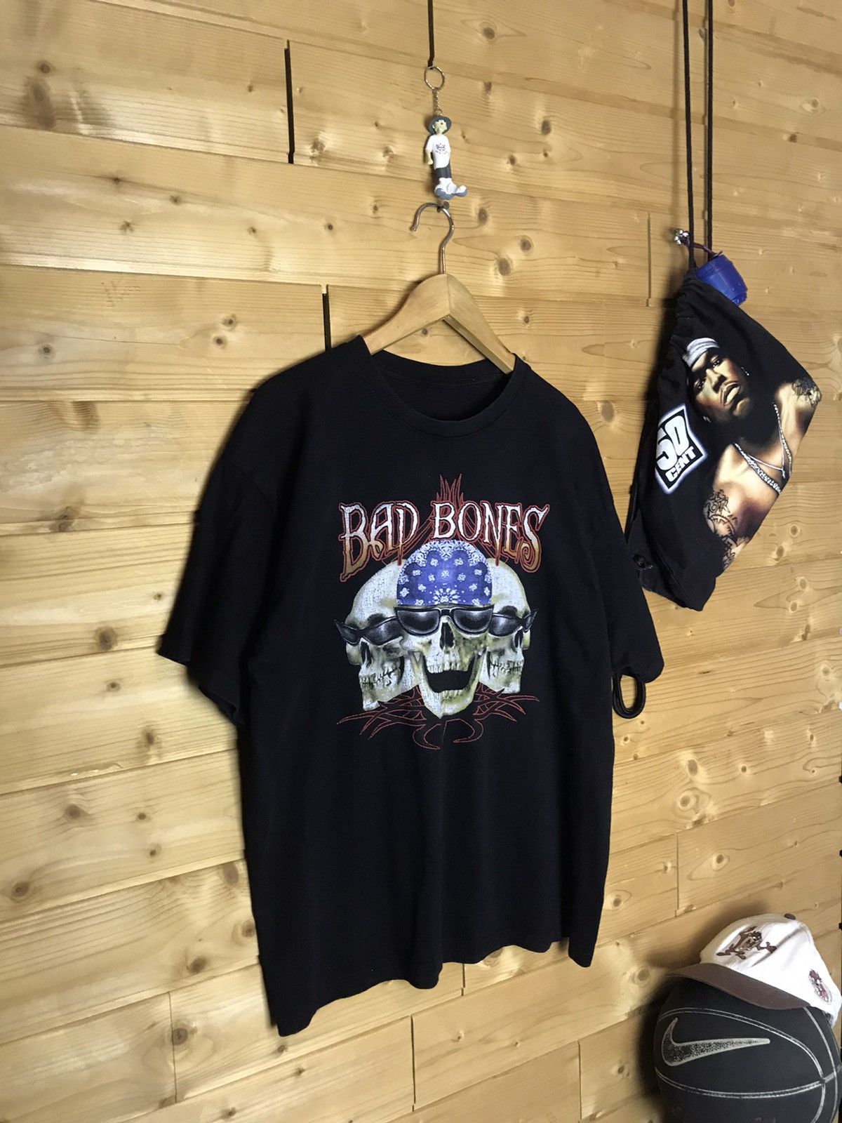 Vintage Vintage Bad Bones t-shirt Size US XL / EU 56 / 4 - 1 Thumbnail