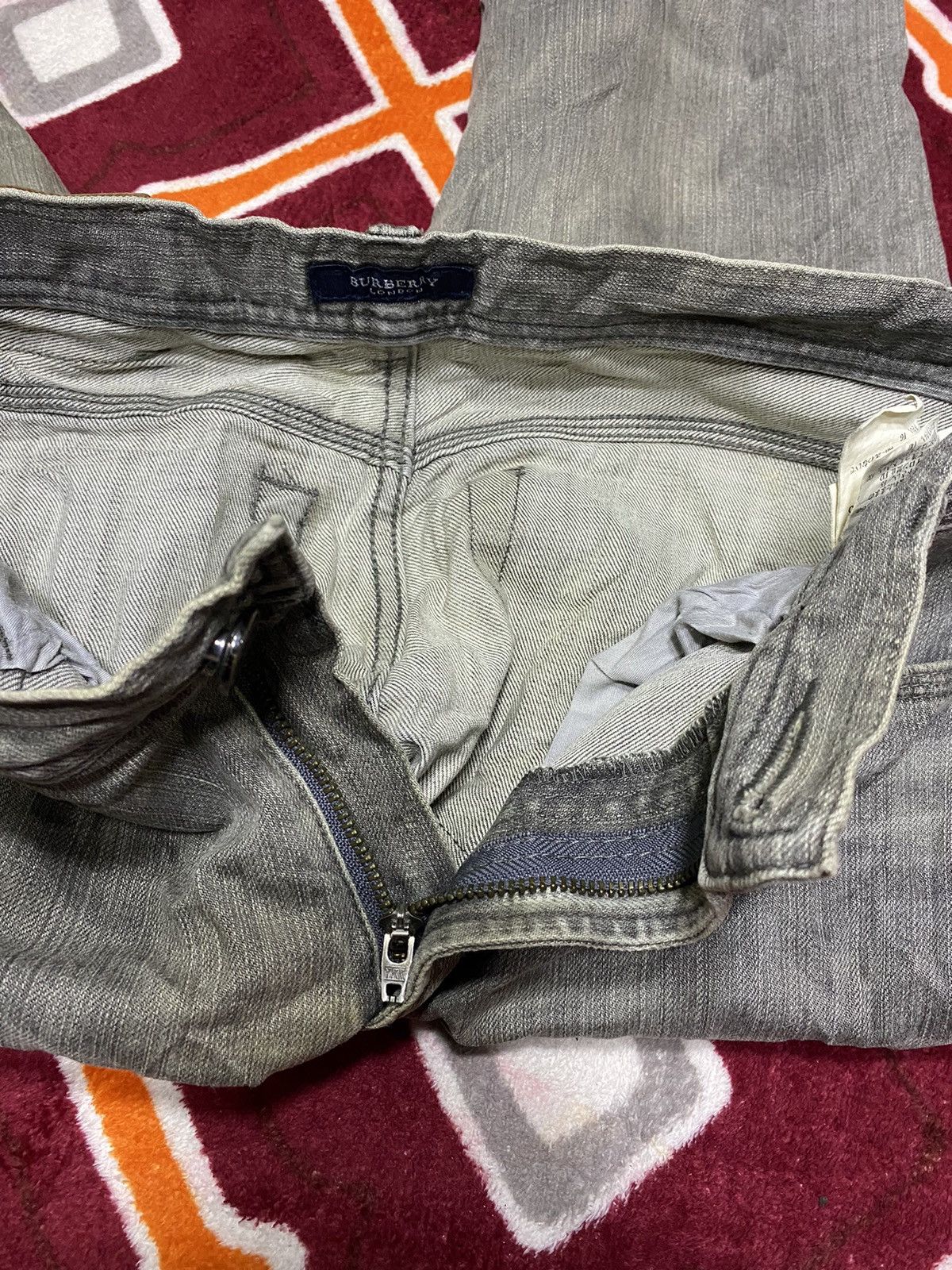 Burberry × Vintage Burberry London Denim Jeans Black Label Size 31 Size US 31 - 7 Thumbnail