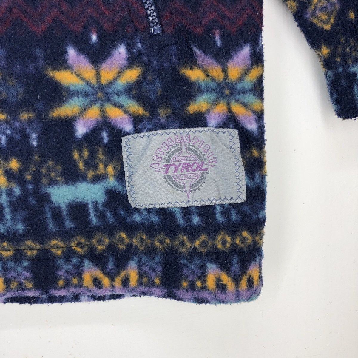 Other TYROL Fleece Colourful Flourish Design #1177-41 Size US M / EU 48-50 / 2 - 3 Thumbnail