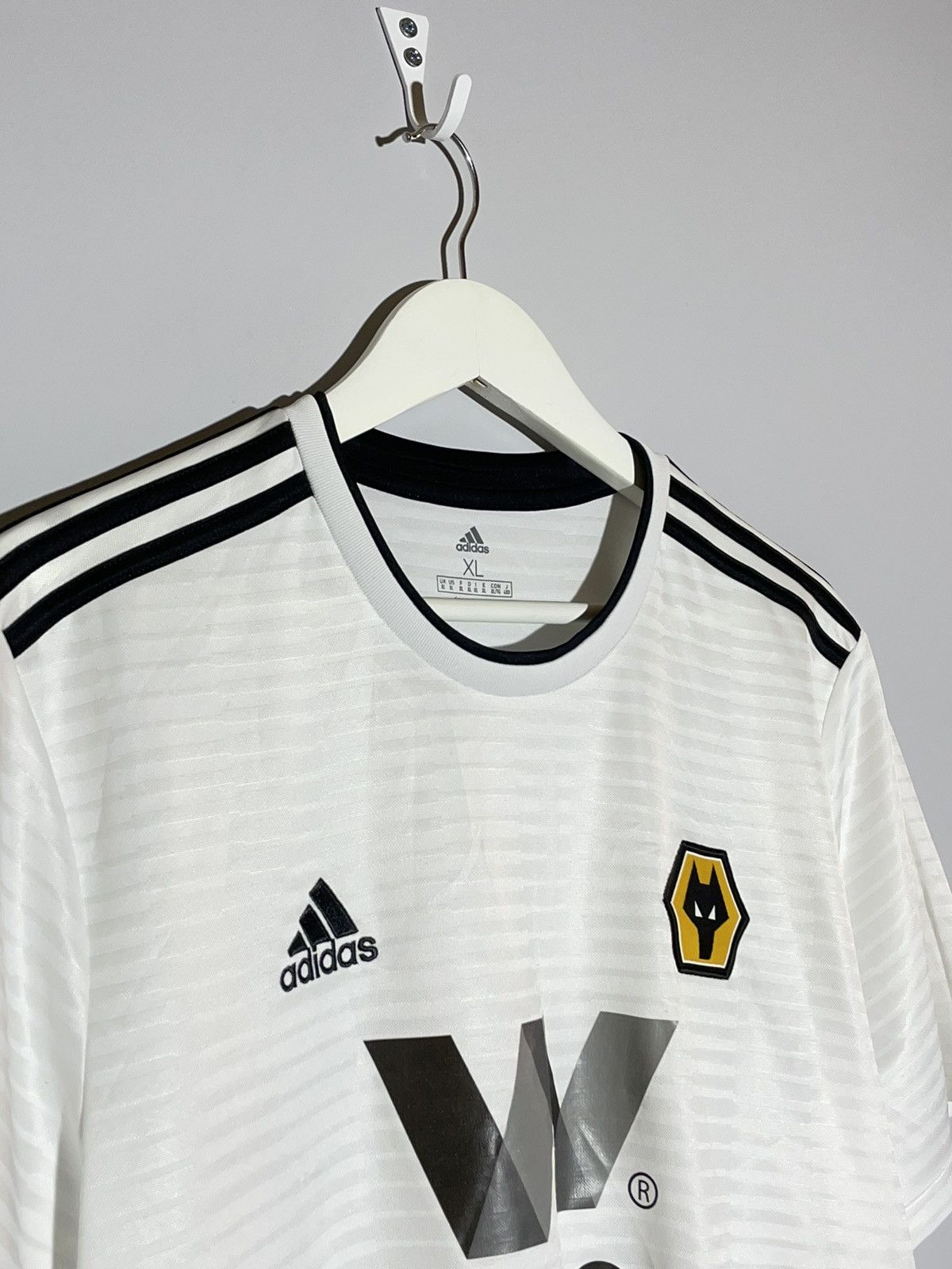 Adidas Wolverhampton Adidas 2018/19 Away Y2k Football Shirt Size US XL / EU 56 / 4 - 3 Thumbnail