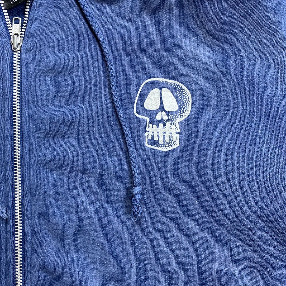 Stussy Vintage Stussy Worldwide Sun Faded Blue Skull Hoodie Size US XL / EU 56 / 4 - 4 Thumbnail